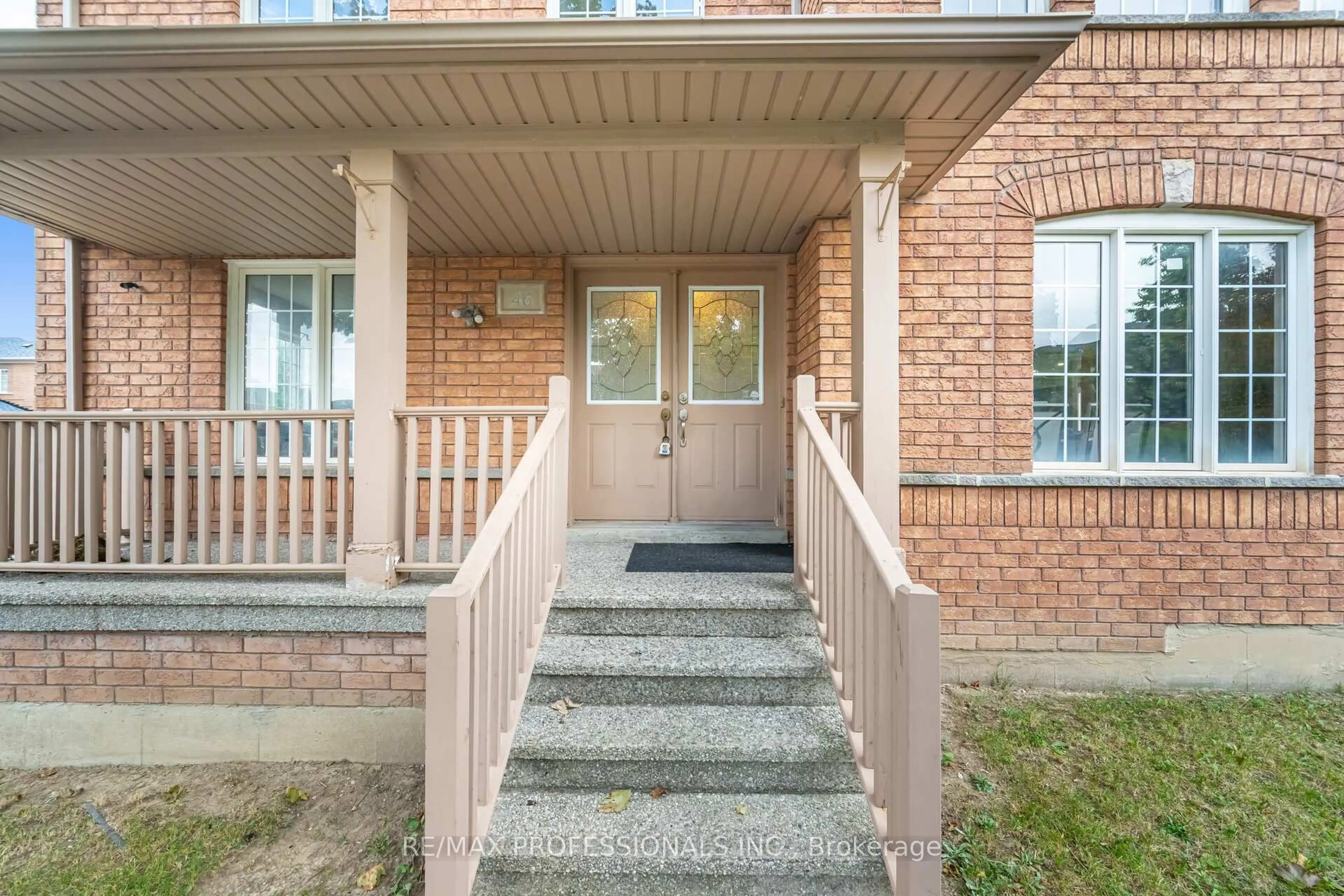 Unknown for 46 Kershaw St, Brampton Ontario L7A 4A5