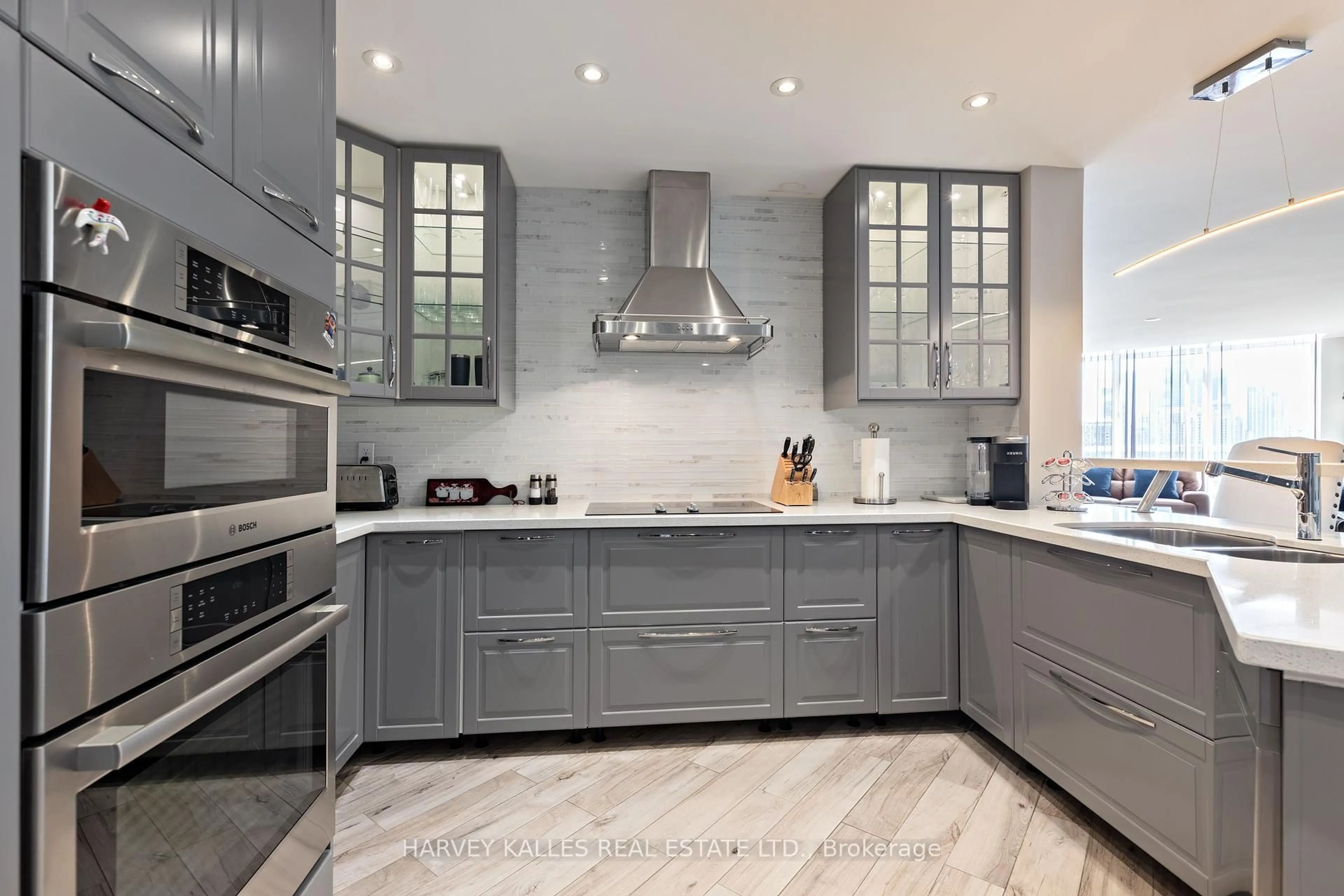 Contemporary kitchen, ceramic/tile floor for 22 Southport St #1040, Toronto Ontario M6S 4Y9