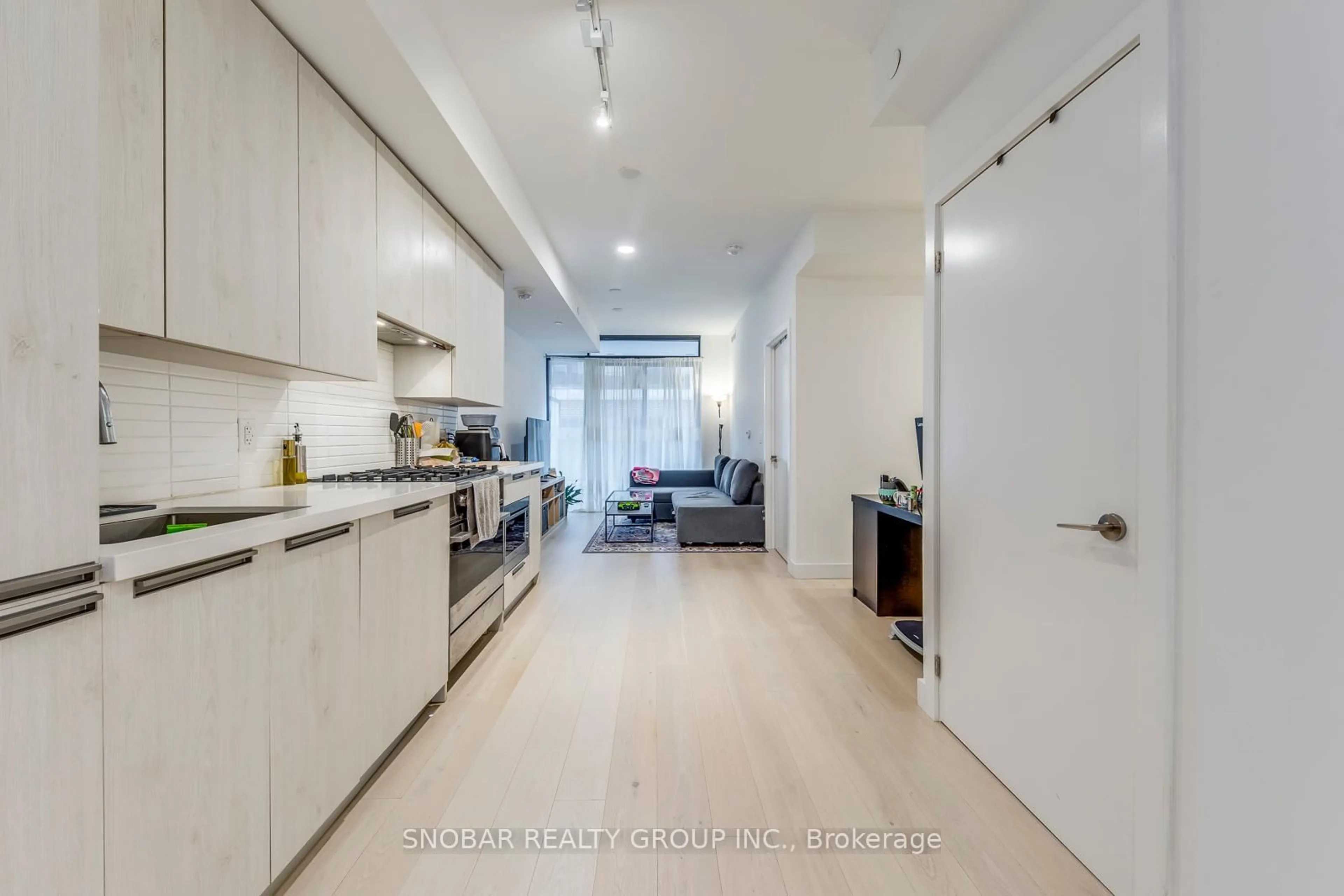 Open concept kitchen, unknown for 160 Kingsway Cres #604, Toronto Ontario M8X 2S4