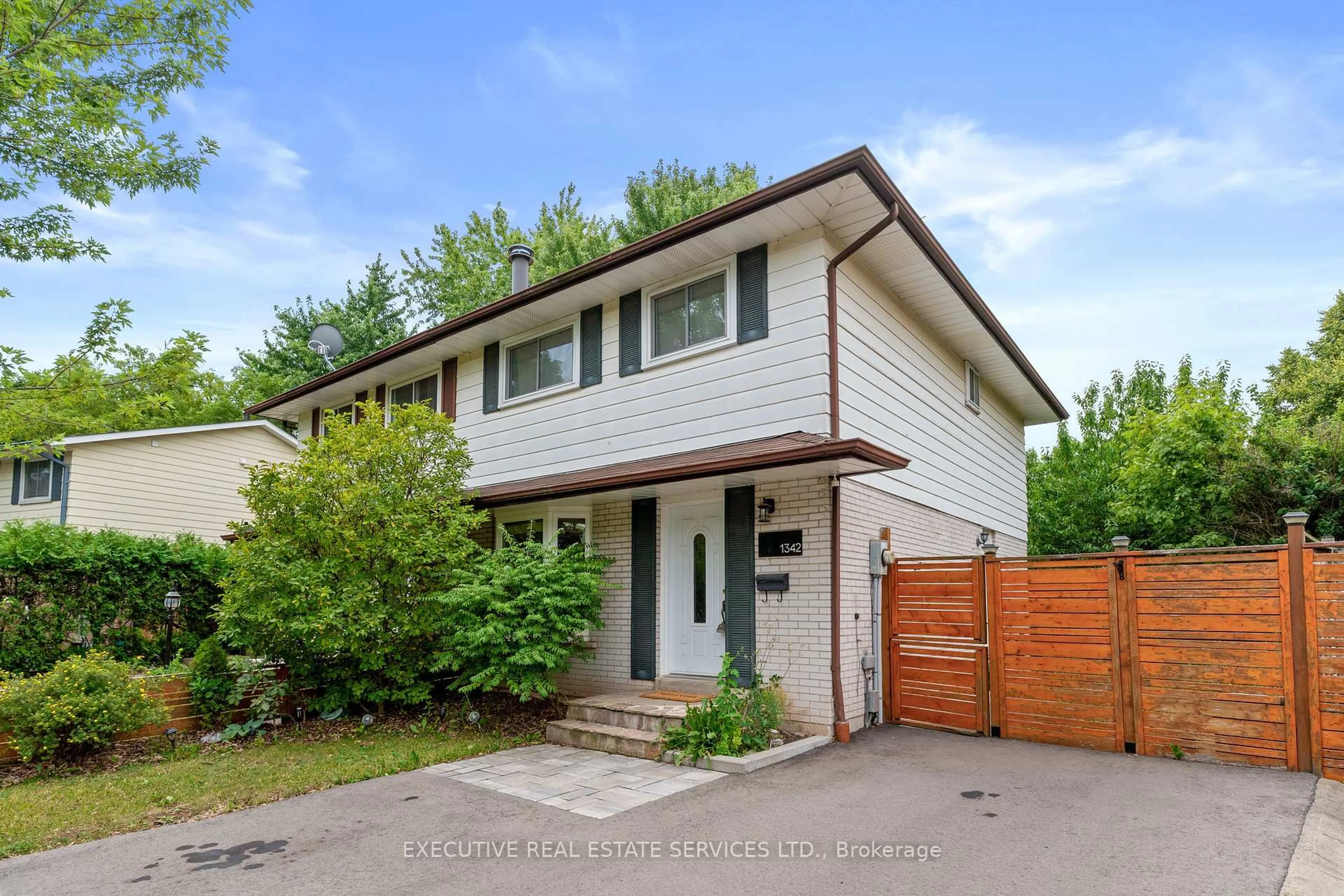 Unknown for 1342 Roylen Rd, Oakville Ontario L6H 1V4