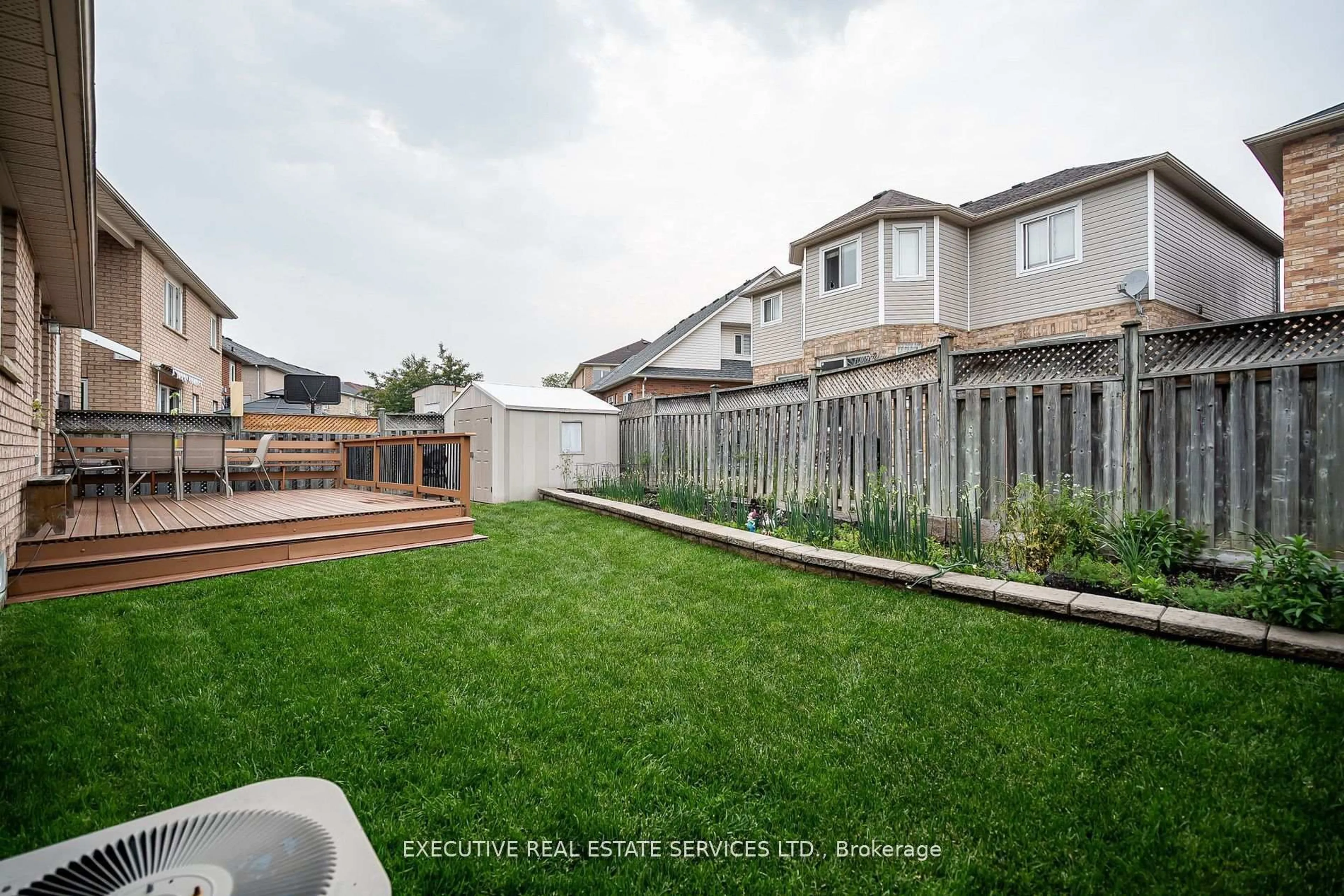 Patio, street for 54 Woodvalley Dr, Brampton Ontario L7A 1Z3
