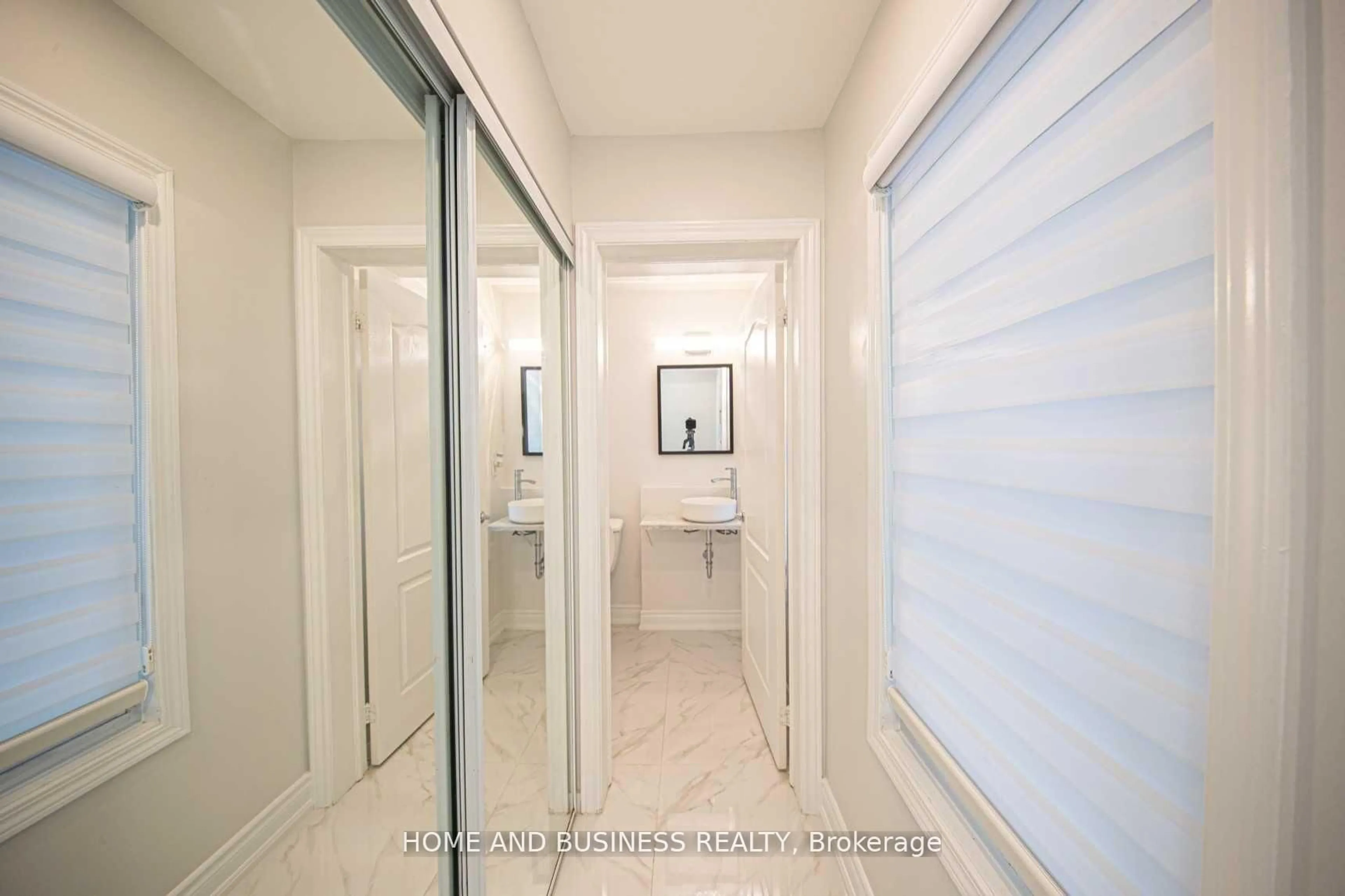 Unknown for 5013 Kempling Lane, Burlington Ontario L7L 6J4