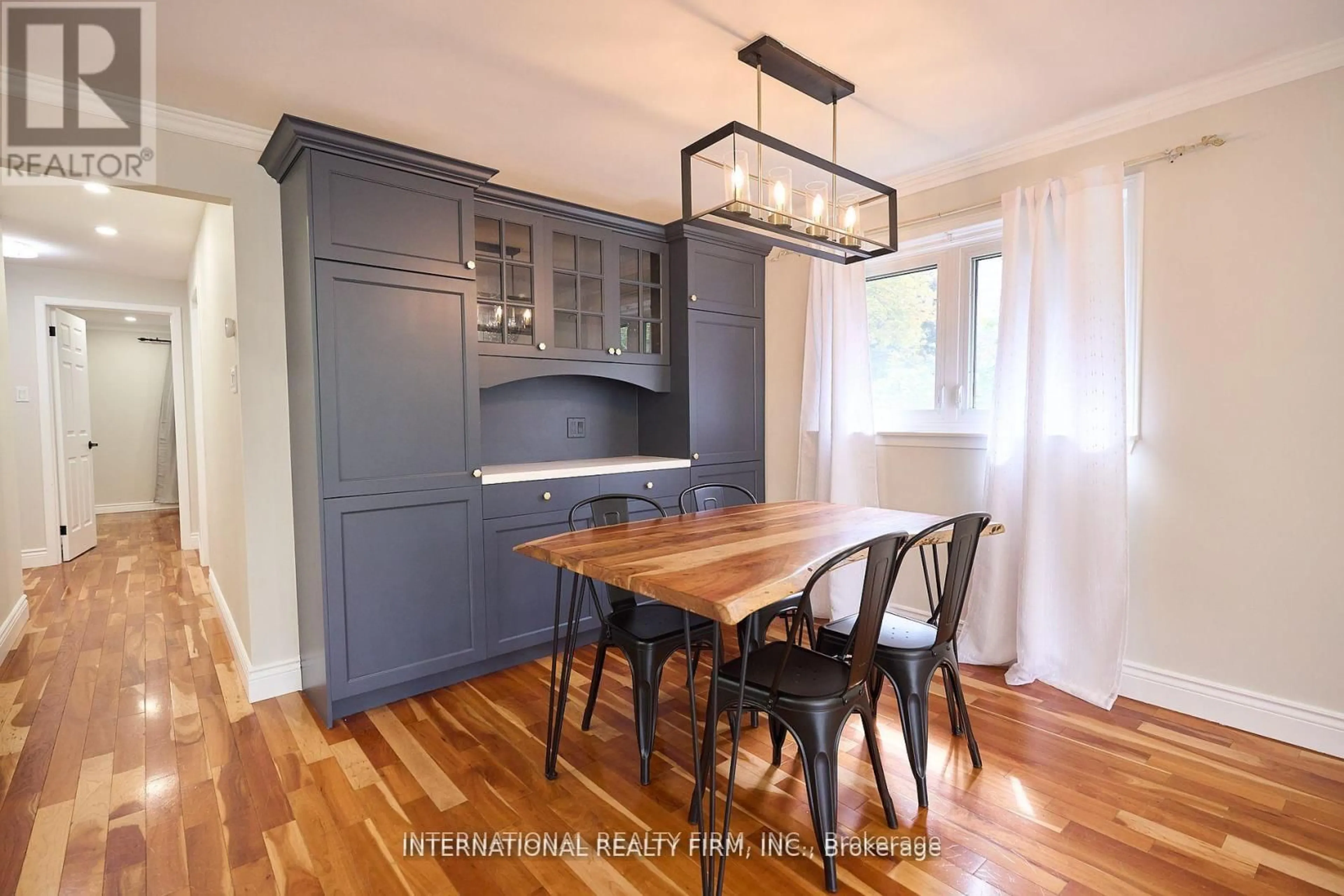 Unknown for 2292 Devon Rd, Oakville Ontario L6J 5R4