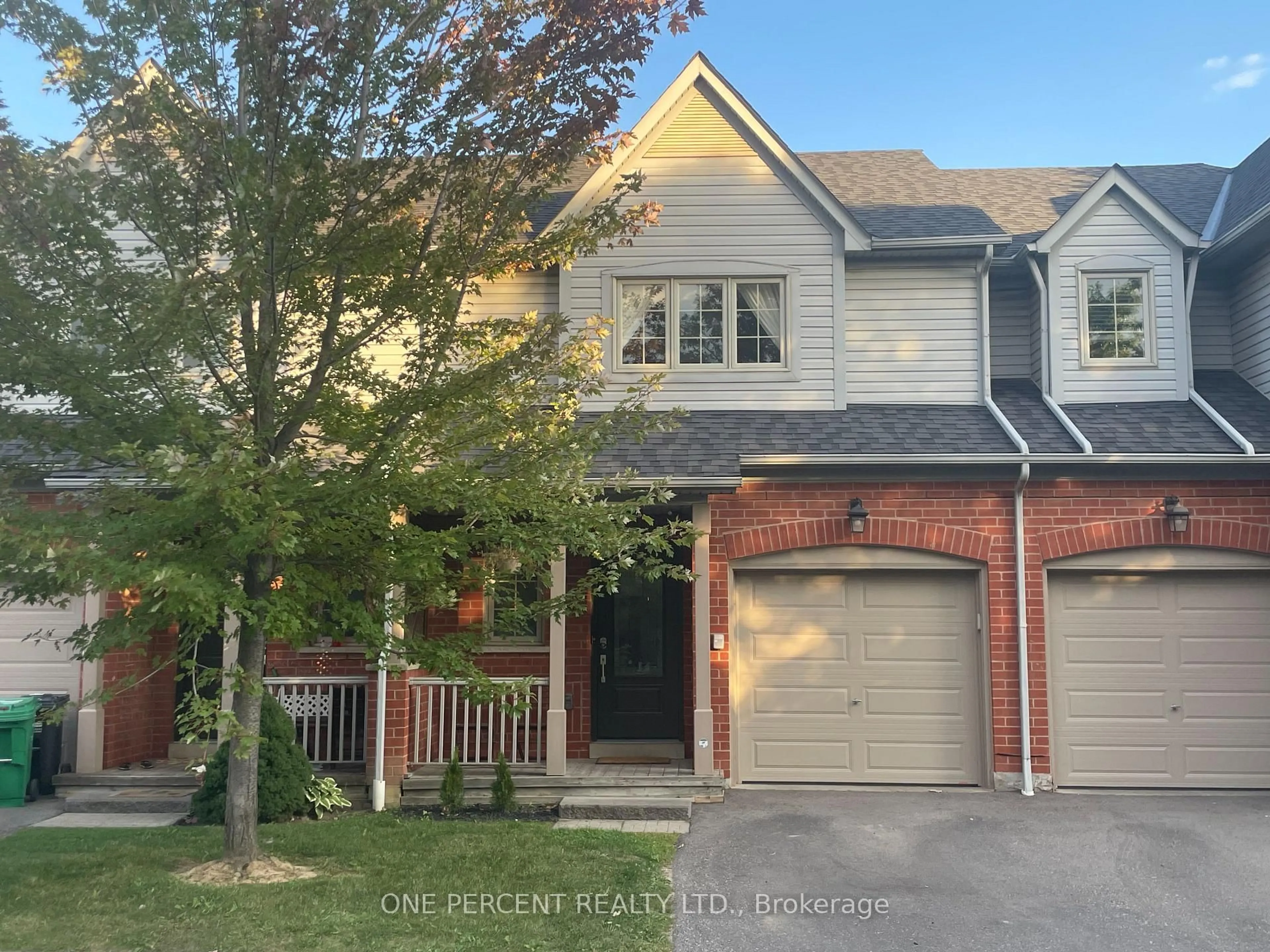 A pic from outside/outdoor area/front of a property/back of a property/a pic from drone, street for 5223 Fairford Cres #55, Mississauga Ontario L5V 2M6
