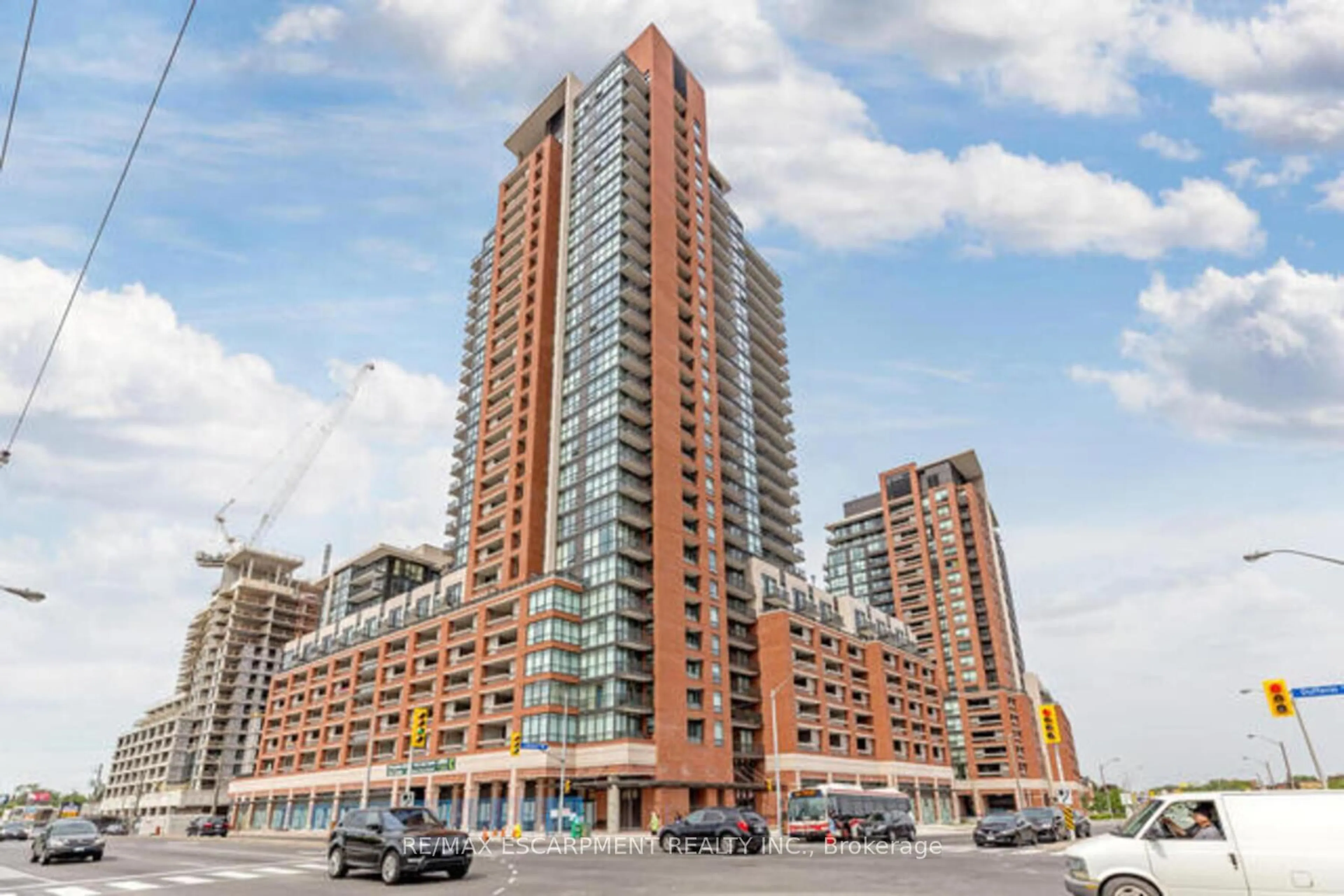 Patio, building for 830 Lawrence Ave #441, Toronto Ontario M6A 1C3