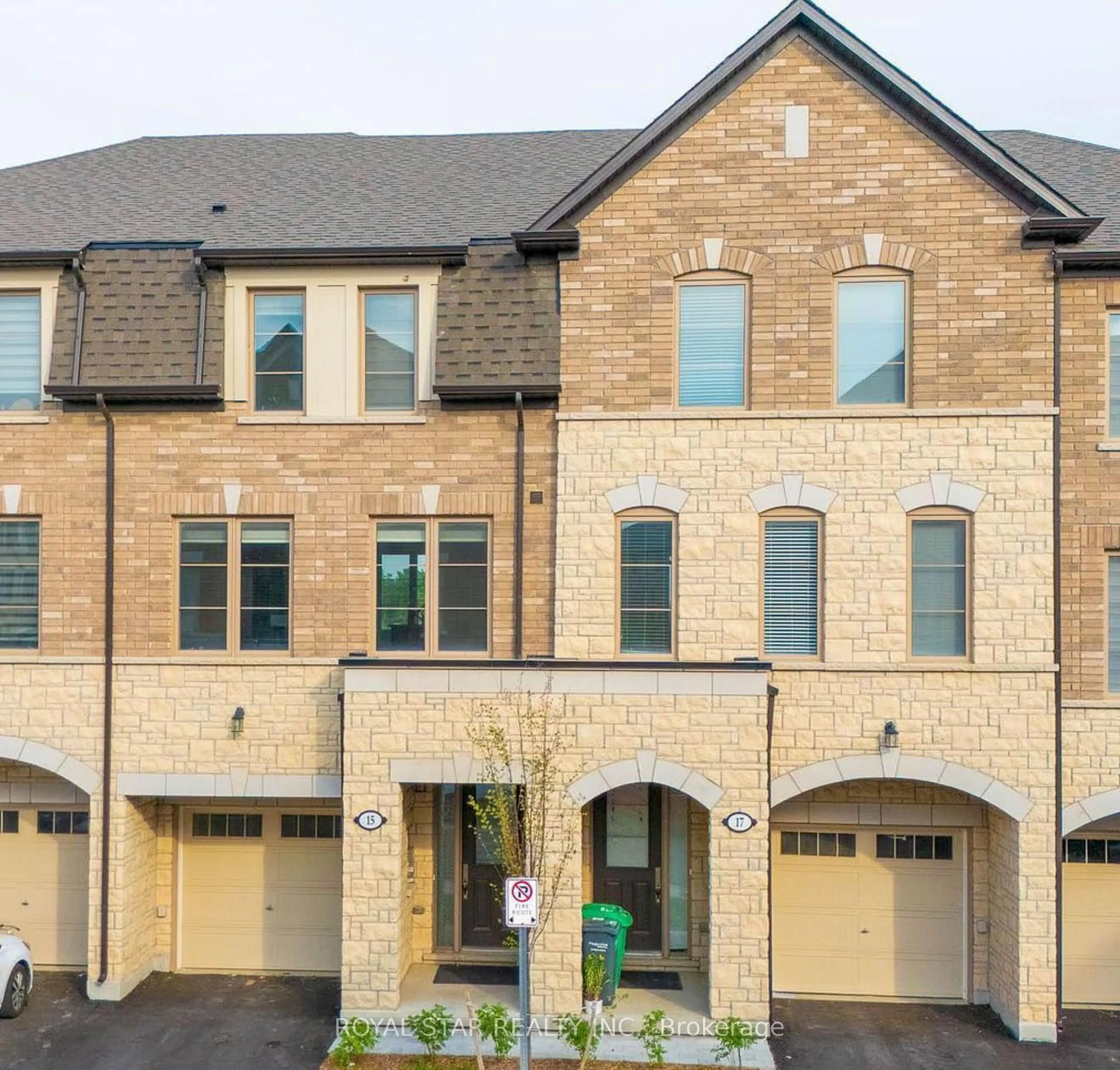 Home with brick exterior material, street for 15 Bretlon St, Brampton Ontario L6P 4N8