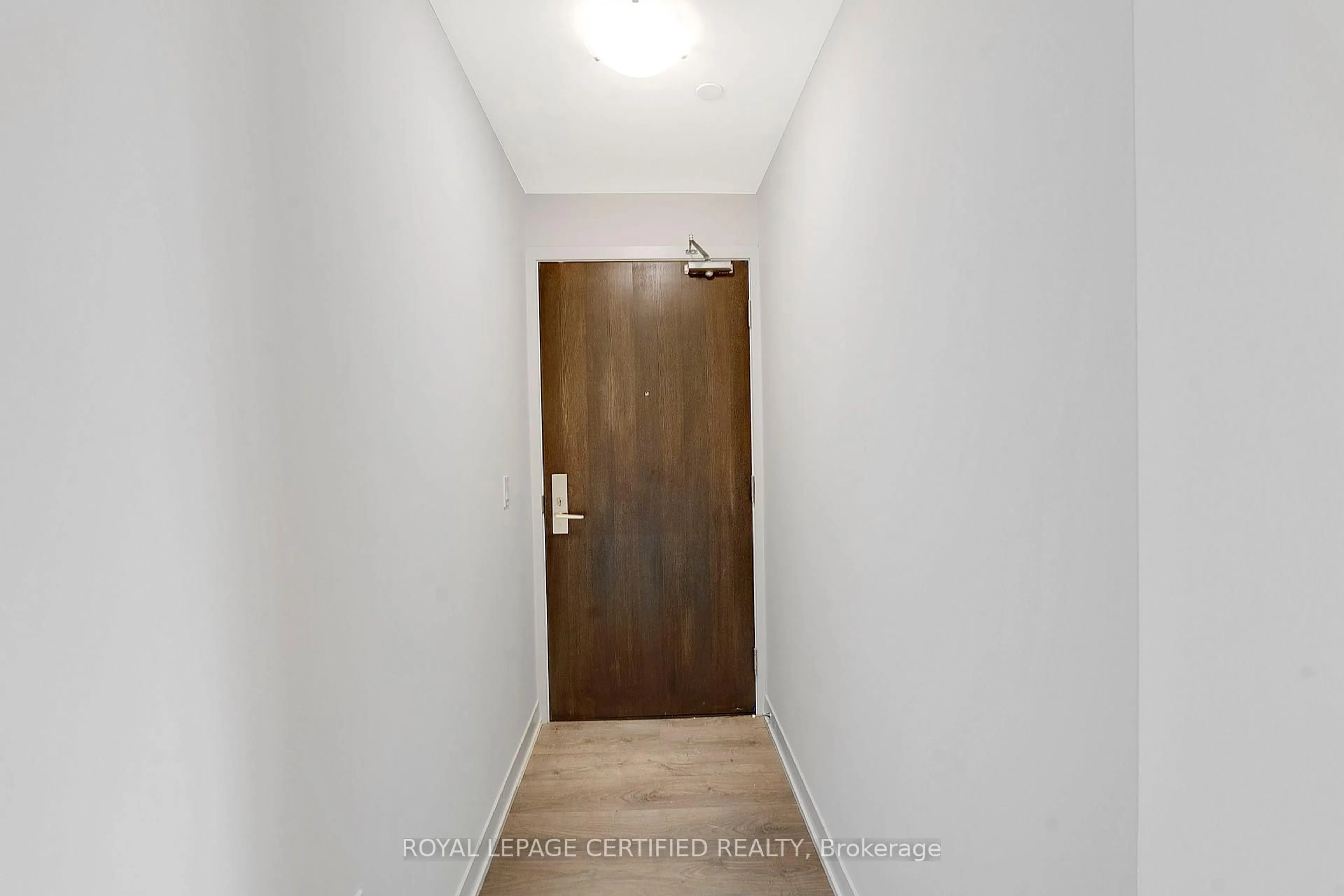 Indoor entryway for 38 Annie Craig Dr #2108, Toronto Ontario M8Z 0B4