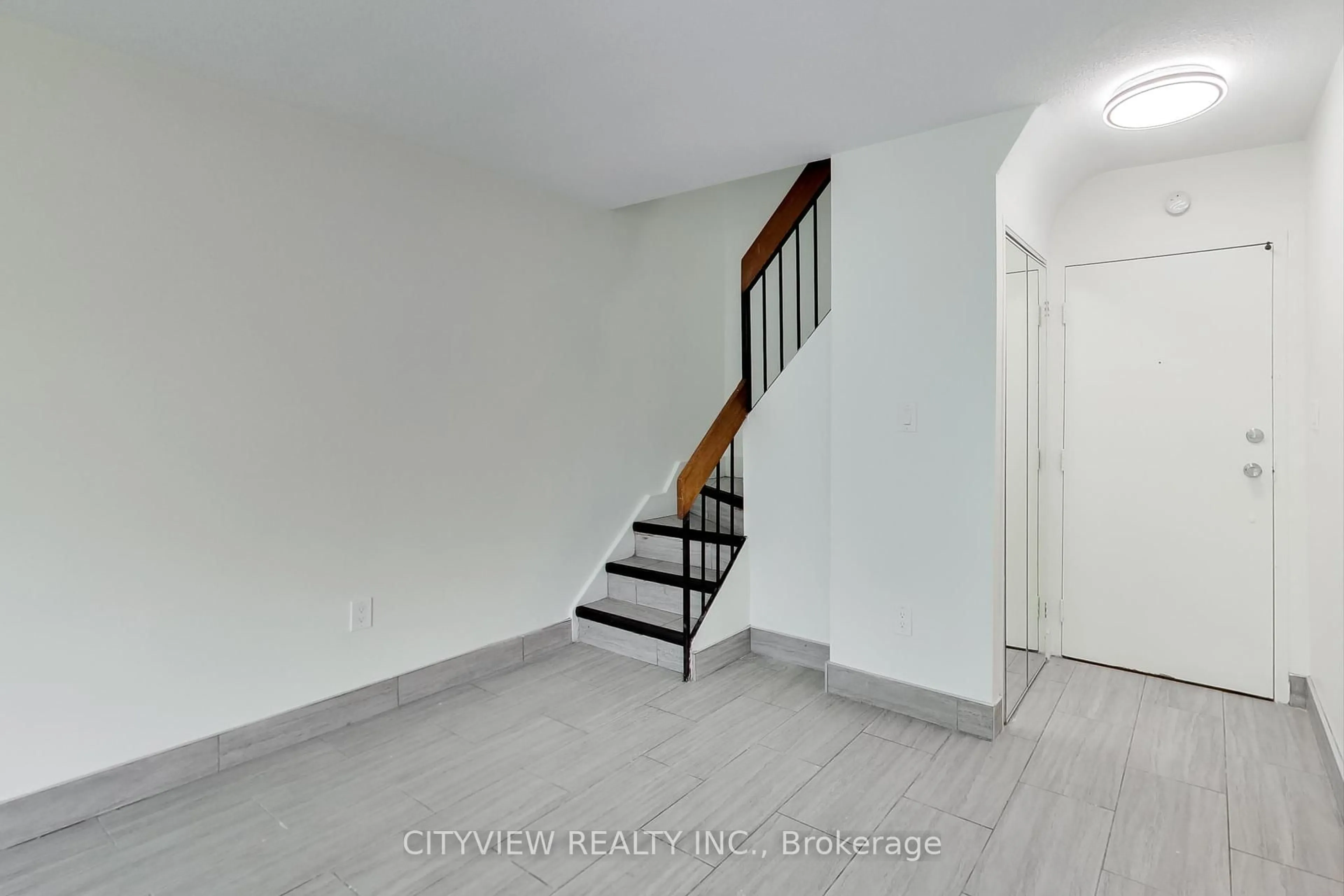 Unknown for 10 Eddystone Ave #276, Toronto Ontario M3N 2T2