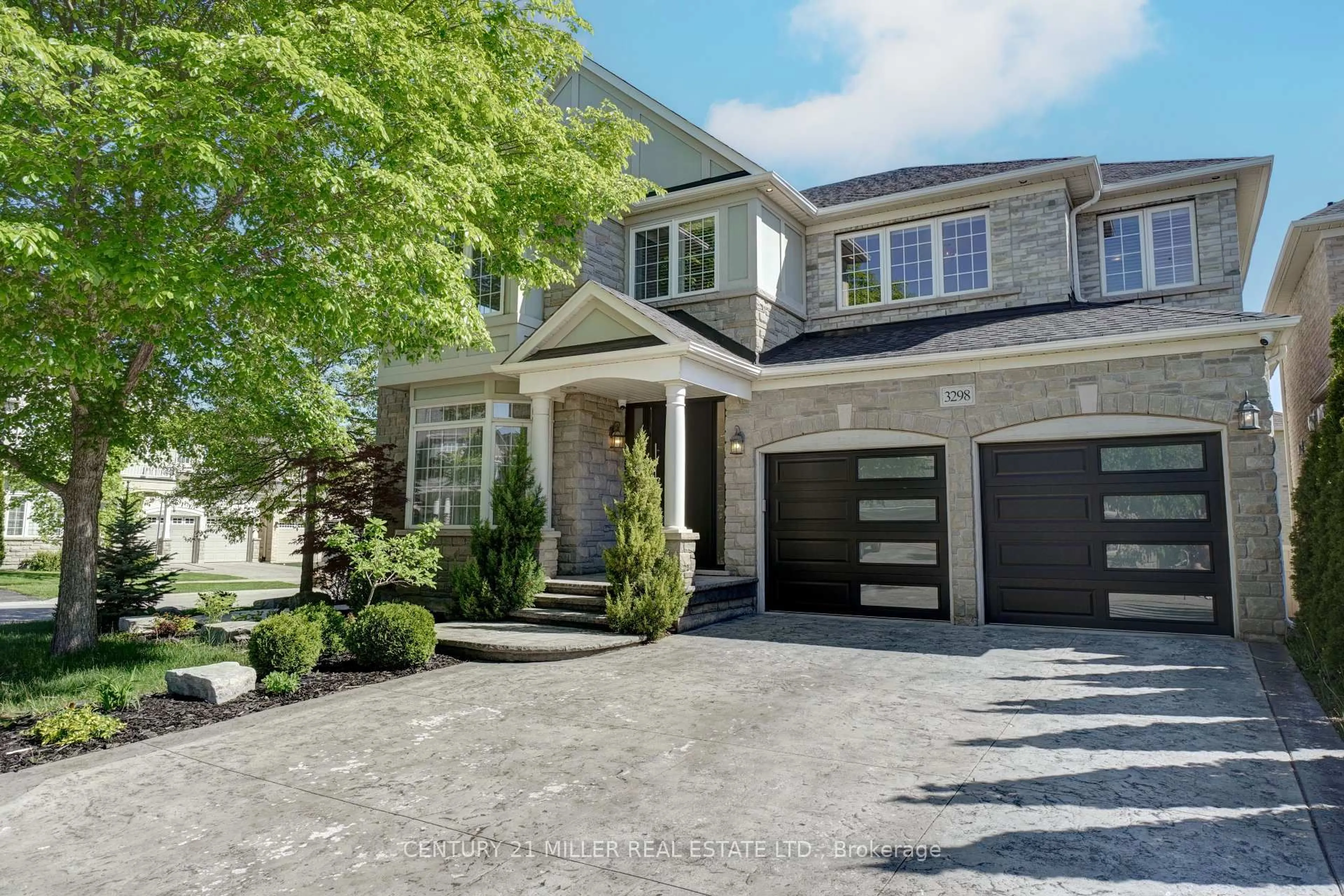 Home with brick exterior material, street for 3298 Liptay Ave, Oakville Ontario L6M 0N1