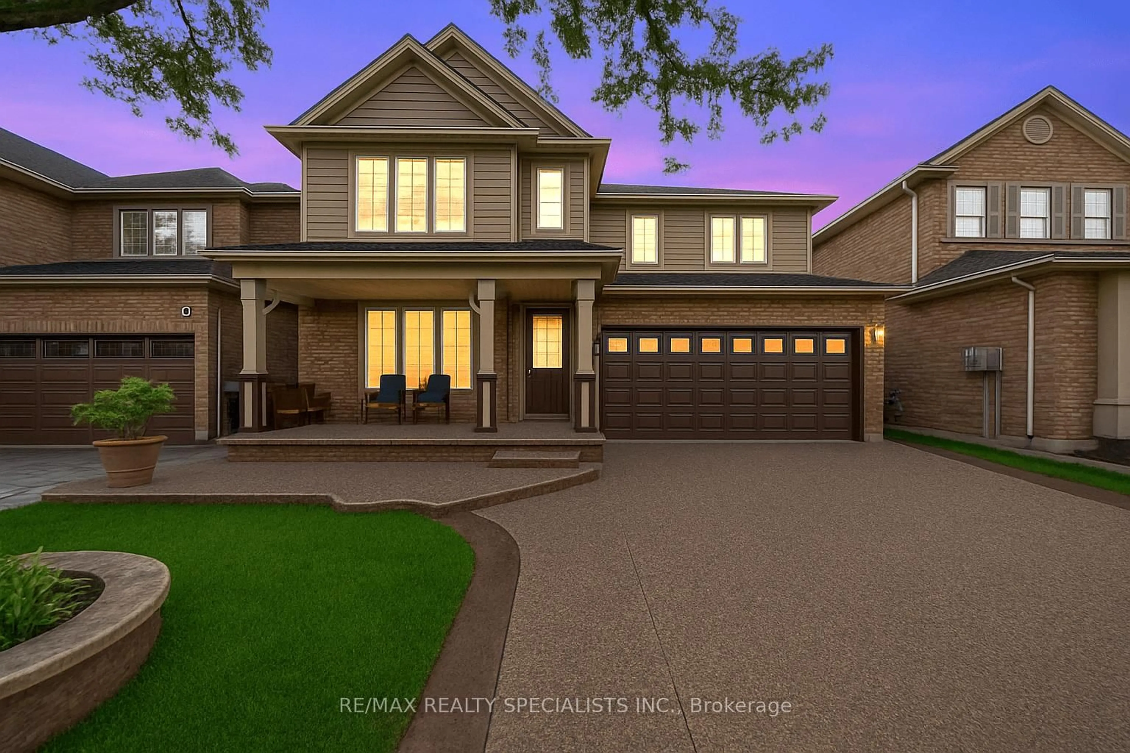Home with vinyl exterior material, street for 28 Redcastle St, Brampton Ontario L7A 1Y5