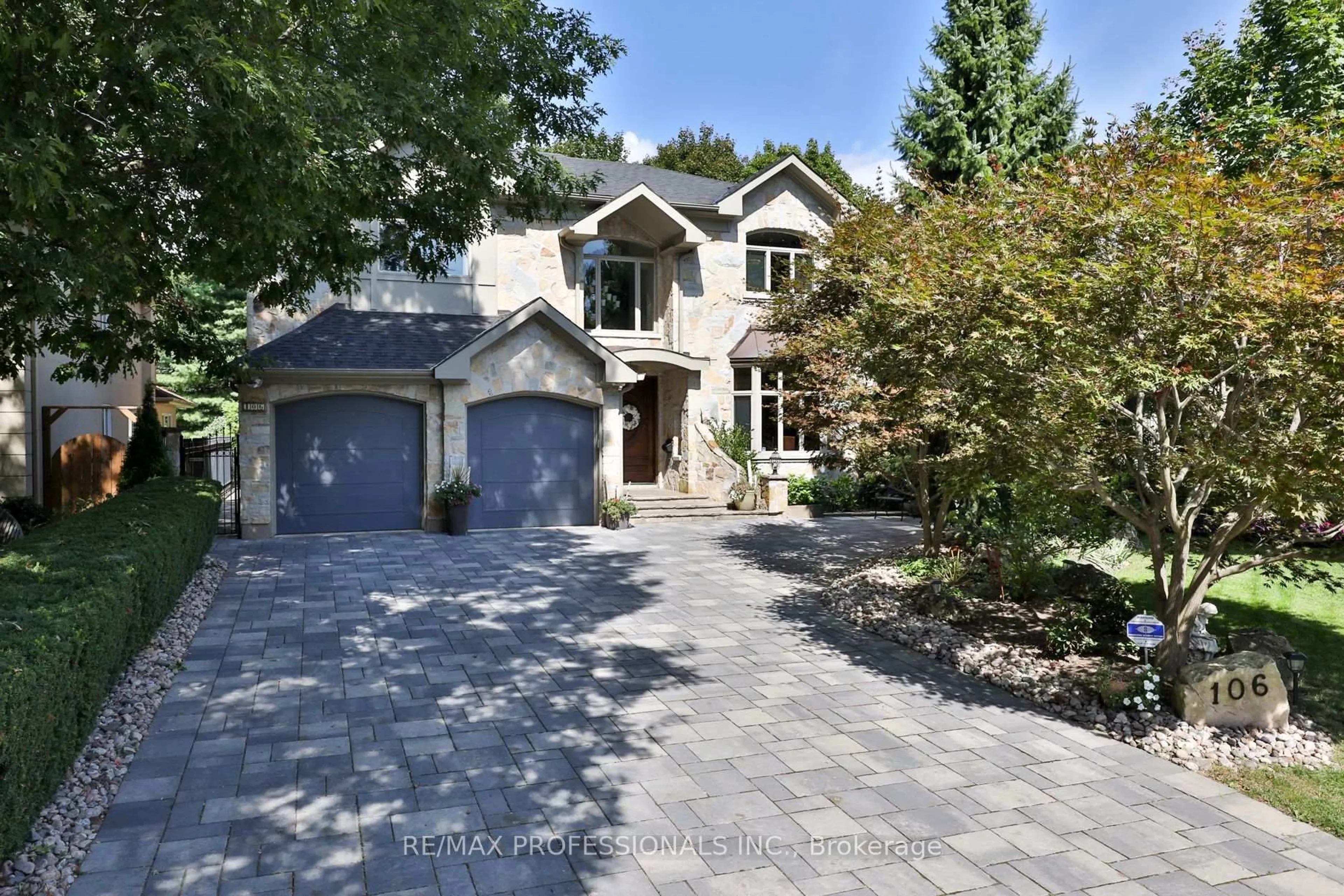 Home with brick exterior material, street for 106 Chestnut Hills Pkwy, Toronto Ontario M9A 3R3