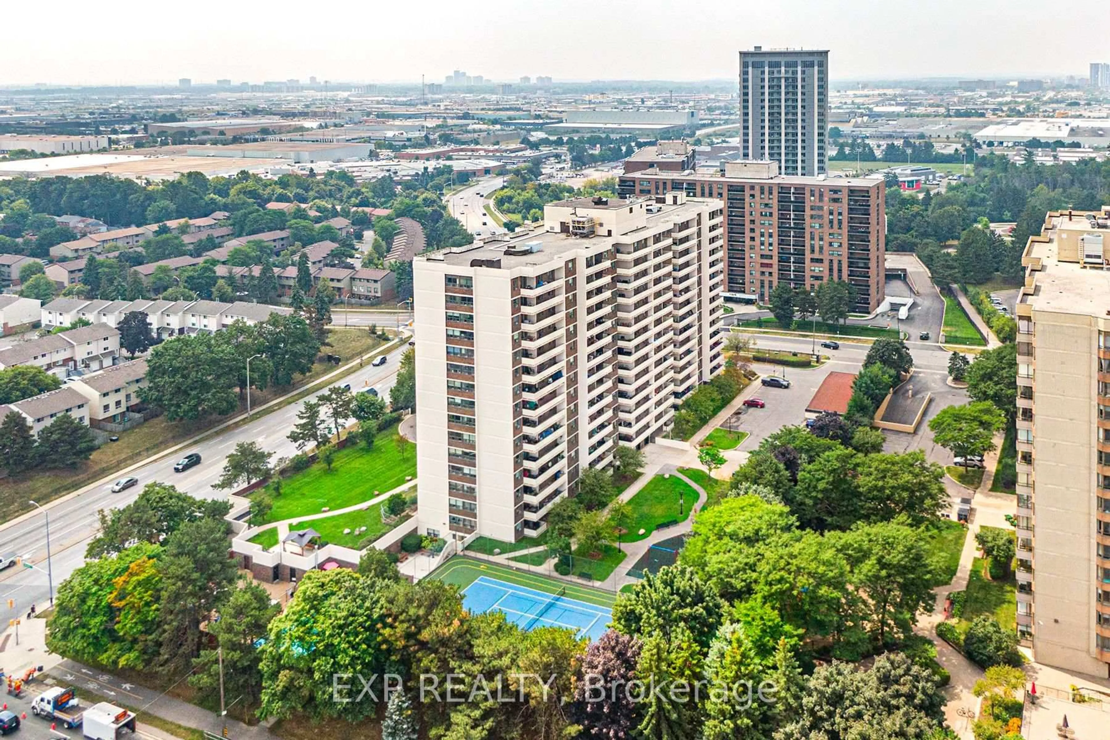 A pic from outside/outdoor area/front of a property/back of a property/a pic from drone, city buildings view from balcony for 3 Lisa St #512, Brampton Ontario L6T 4A2