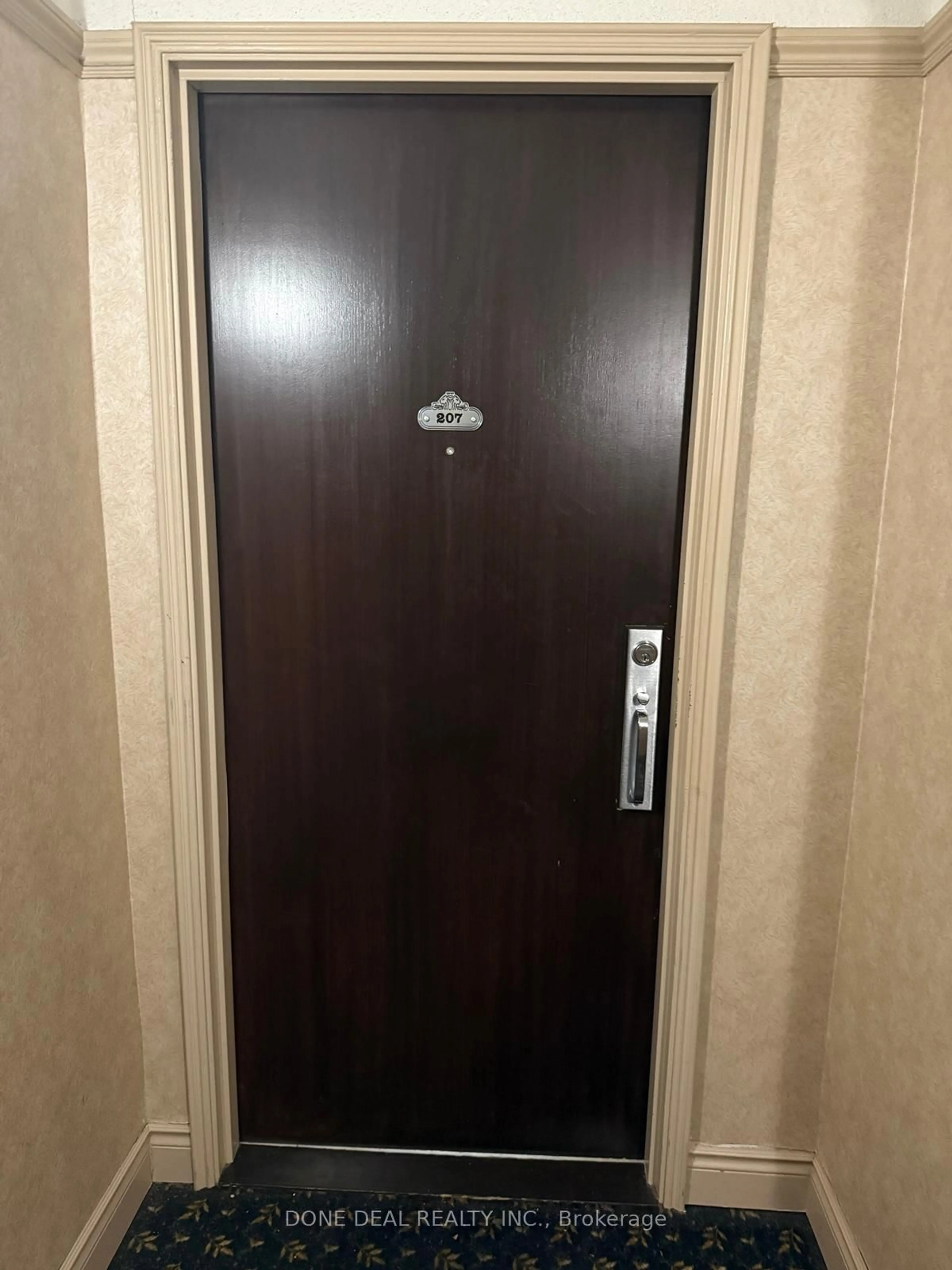 Unknown for 50 Eglinton Ave #207, Mississauga Ontario L5R 3P5