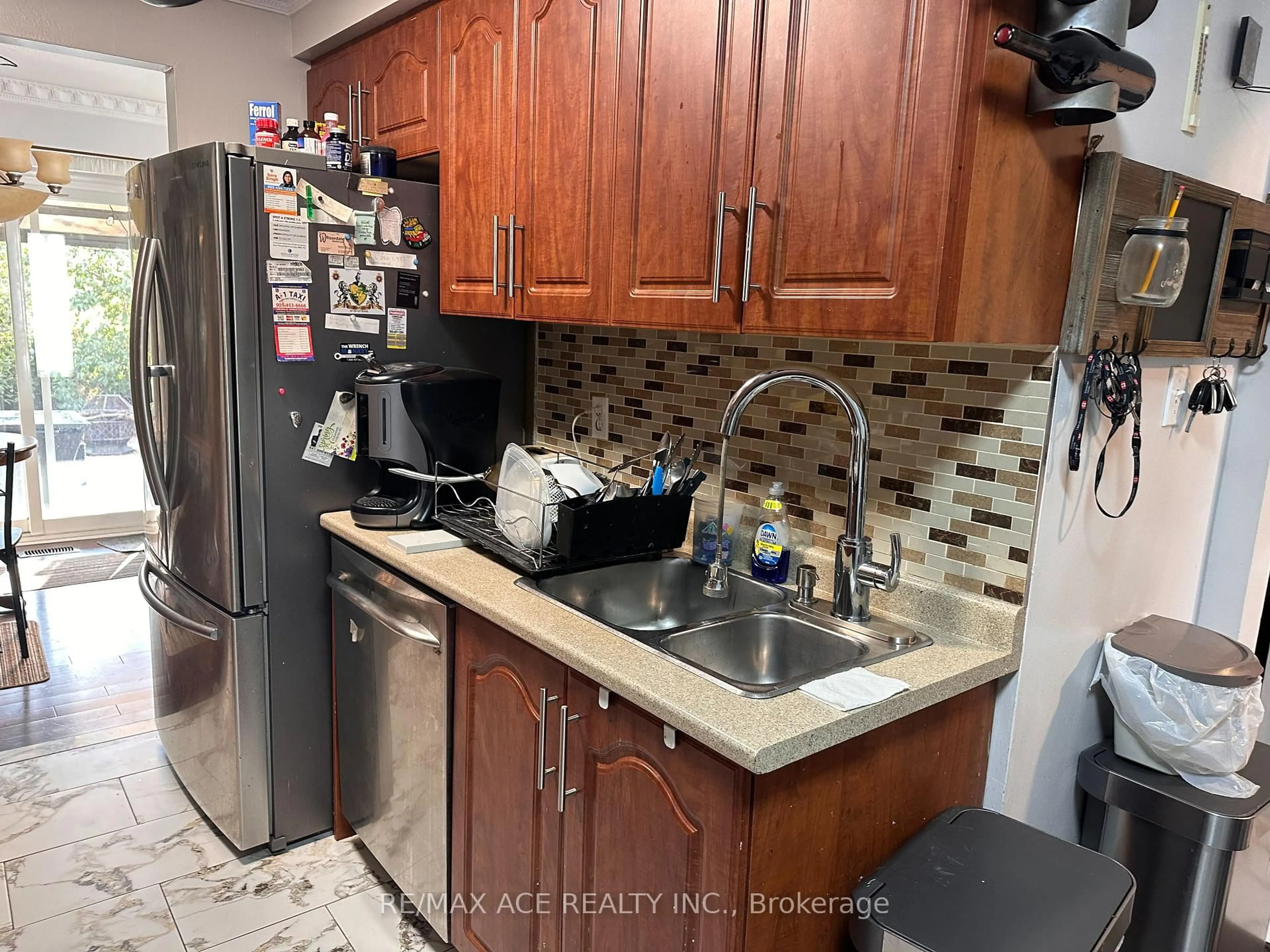 Standard kitchen, ceramic/tile floor for 247 Royal Salisbury Way, Brampton Ontario L6V 3G4