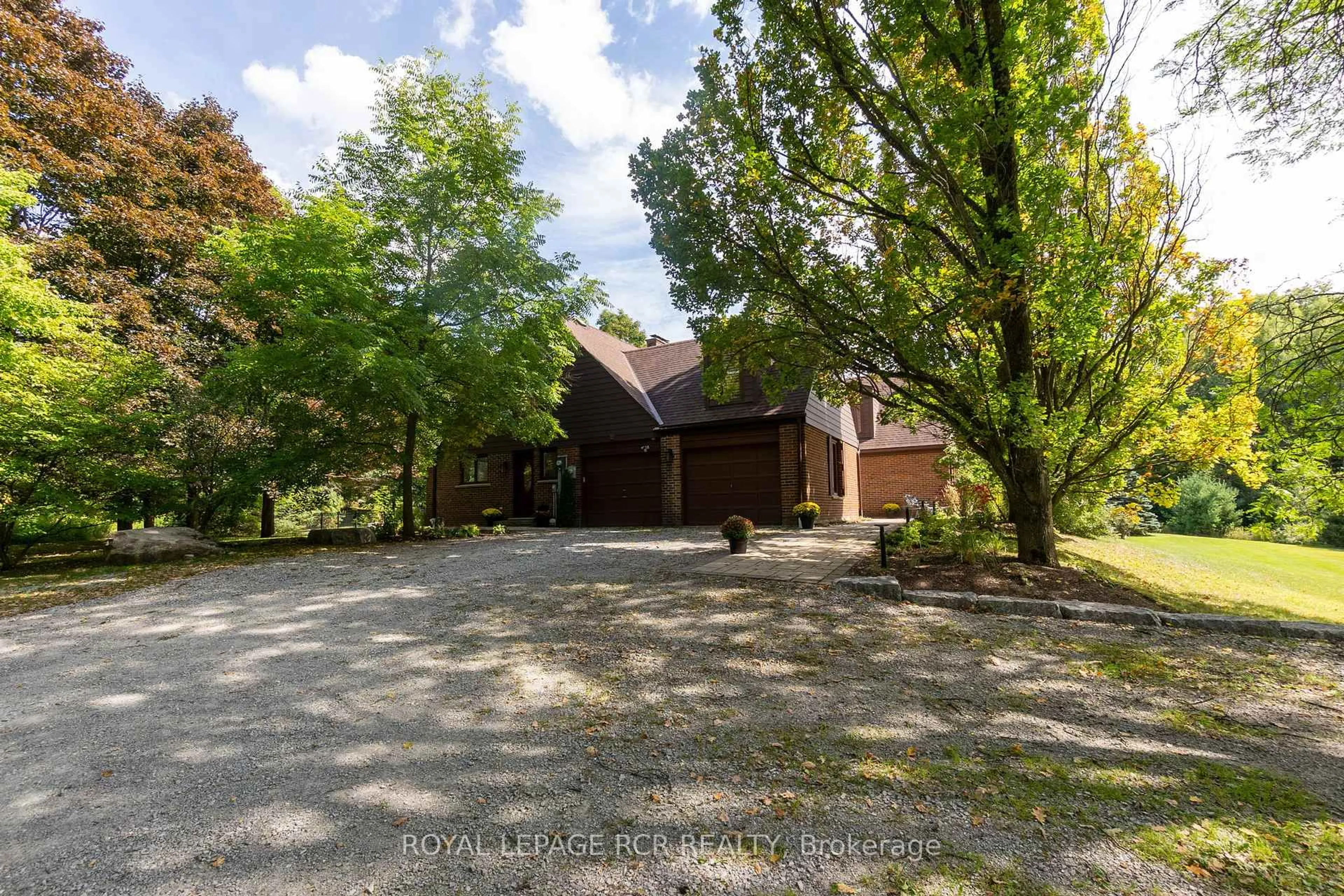 A pic from outside/outdoor area/front of a property/back of a property/a pic from drone, unknown for 8225 Finnerty Sdrd, Caledon Ontario L7E 0H6