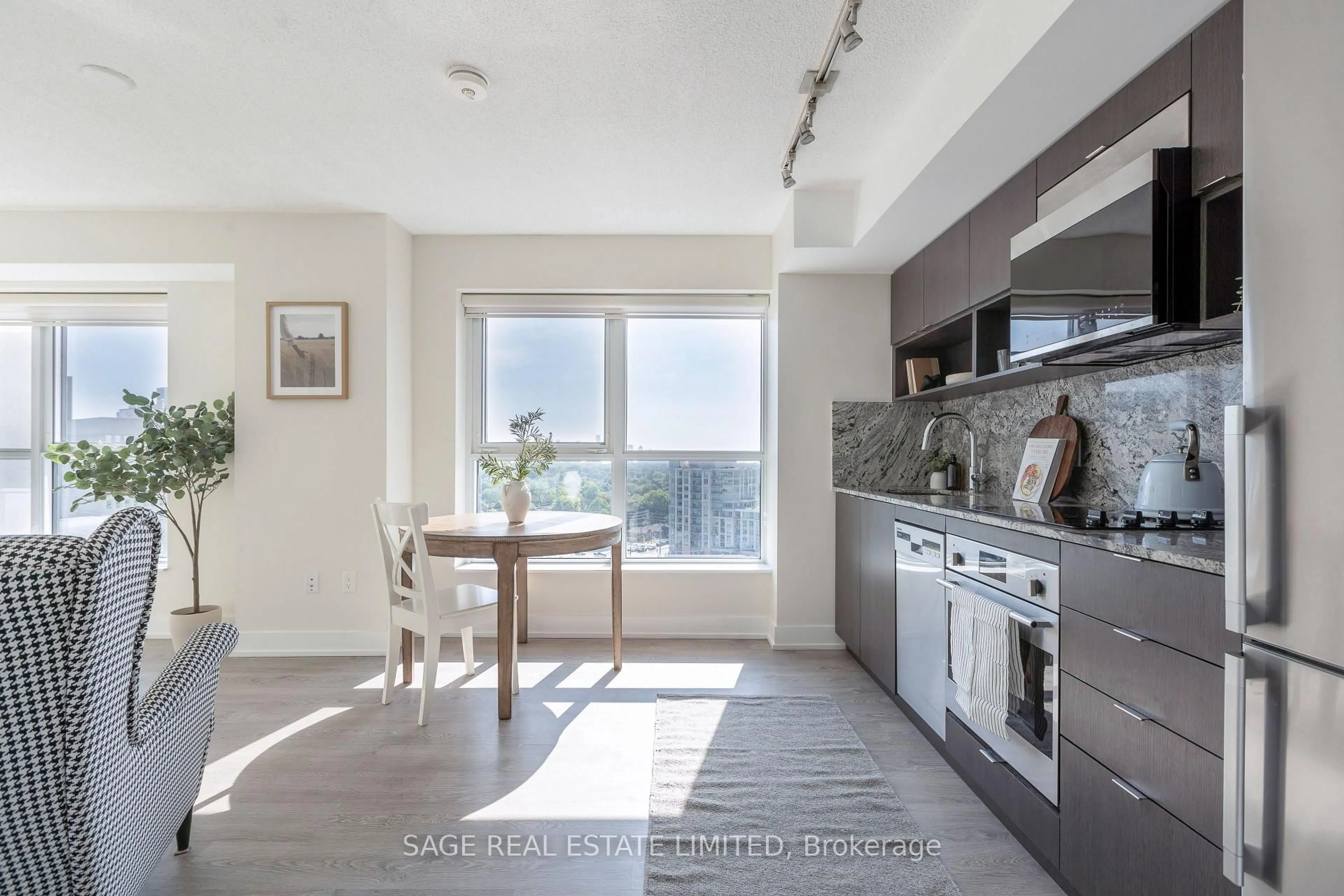 Open concept kitchen, ceramic/tile floor for 9 Mabelle Ave #1423, Toronto Ontario M9A 0E1