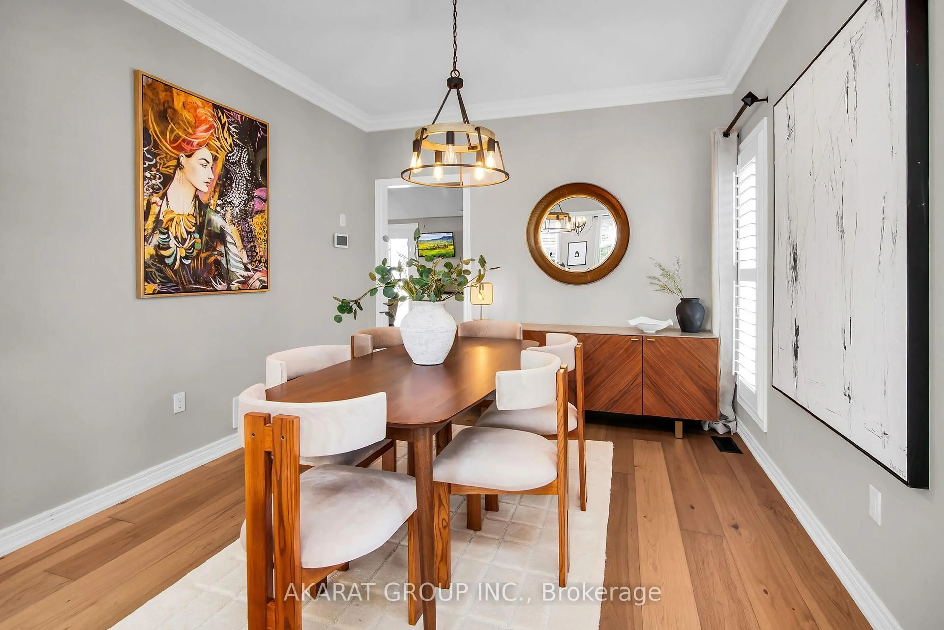 Dining room, wood/laminate floor for 2113 Dalecroft Cres, Burlington Ontario L7M 4B3