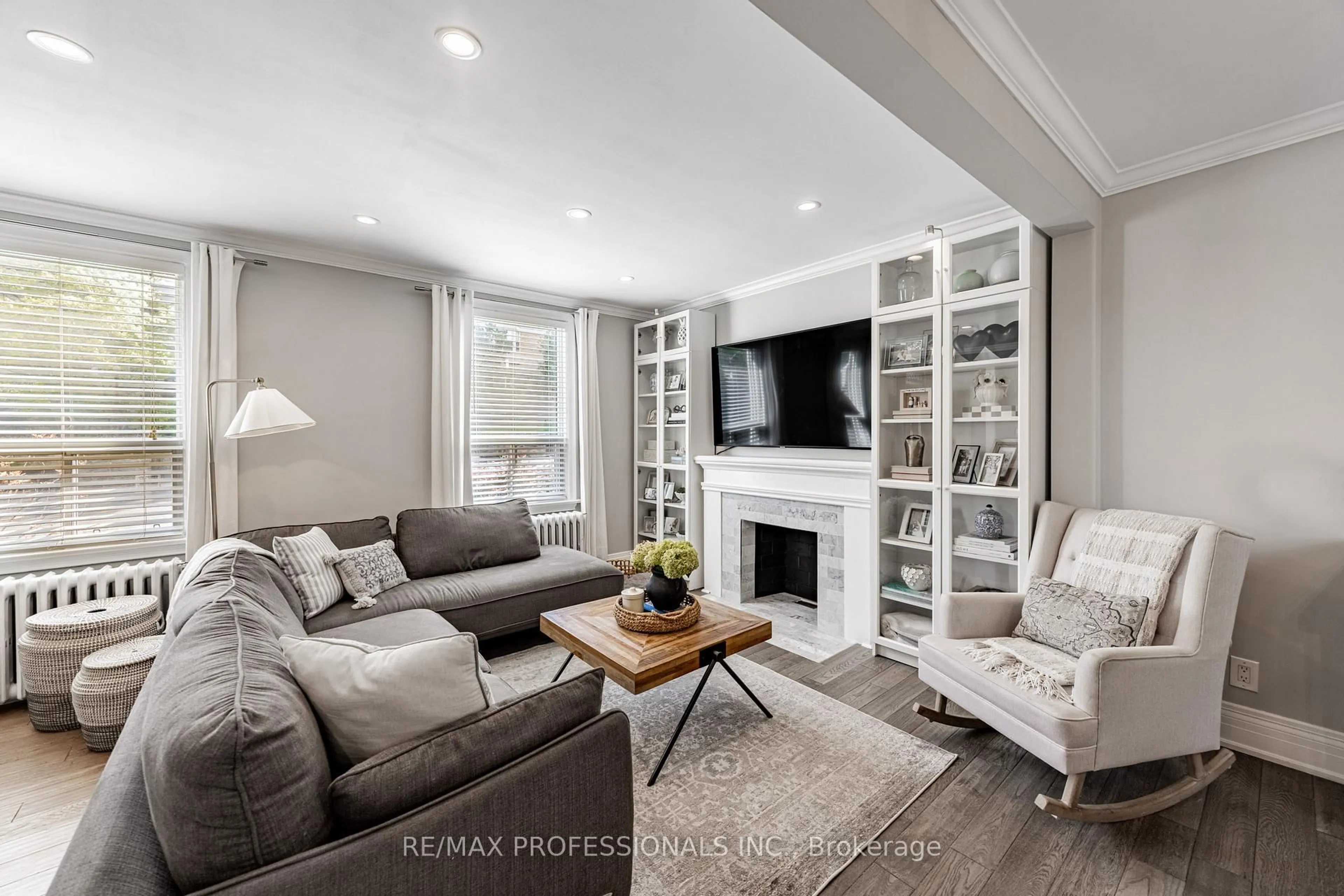 Living room with furniture, unknown for 2236 Lawrence Ave, Toronto Ontario M9P 2A3