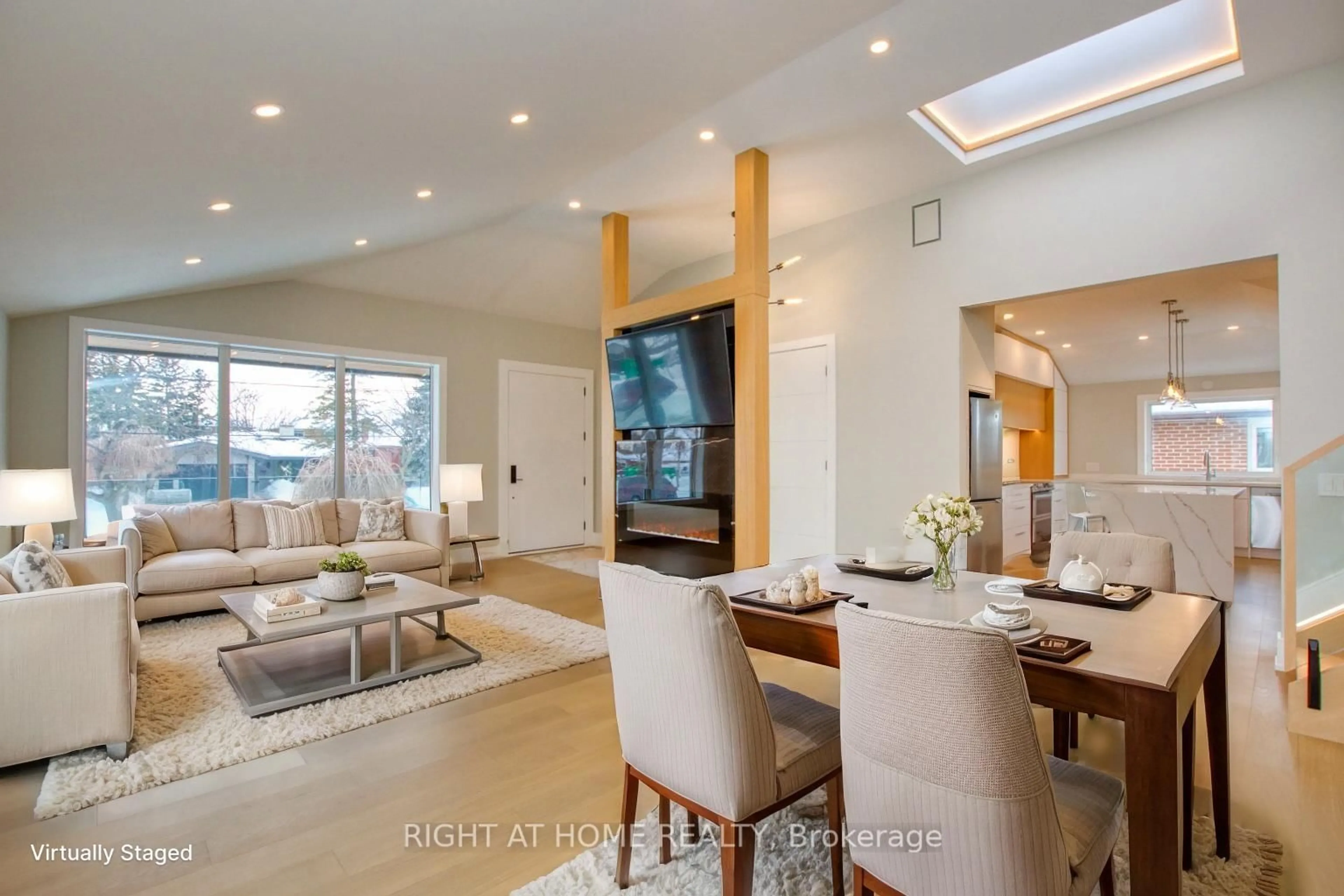Open concept kitchen, unknown for 4283 Wilcox Rd, Mississauga Ontario L4Z 1C3