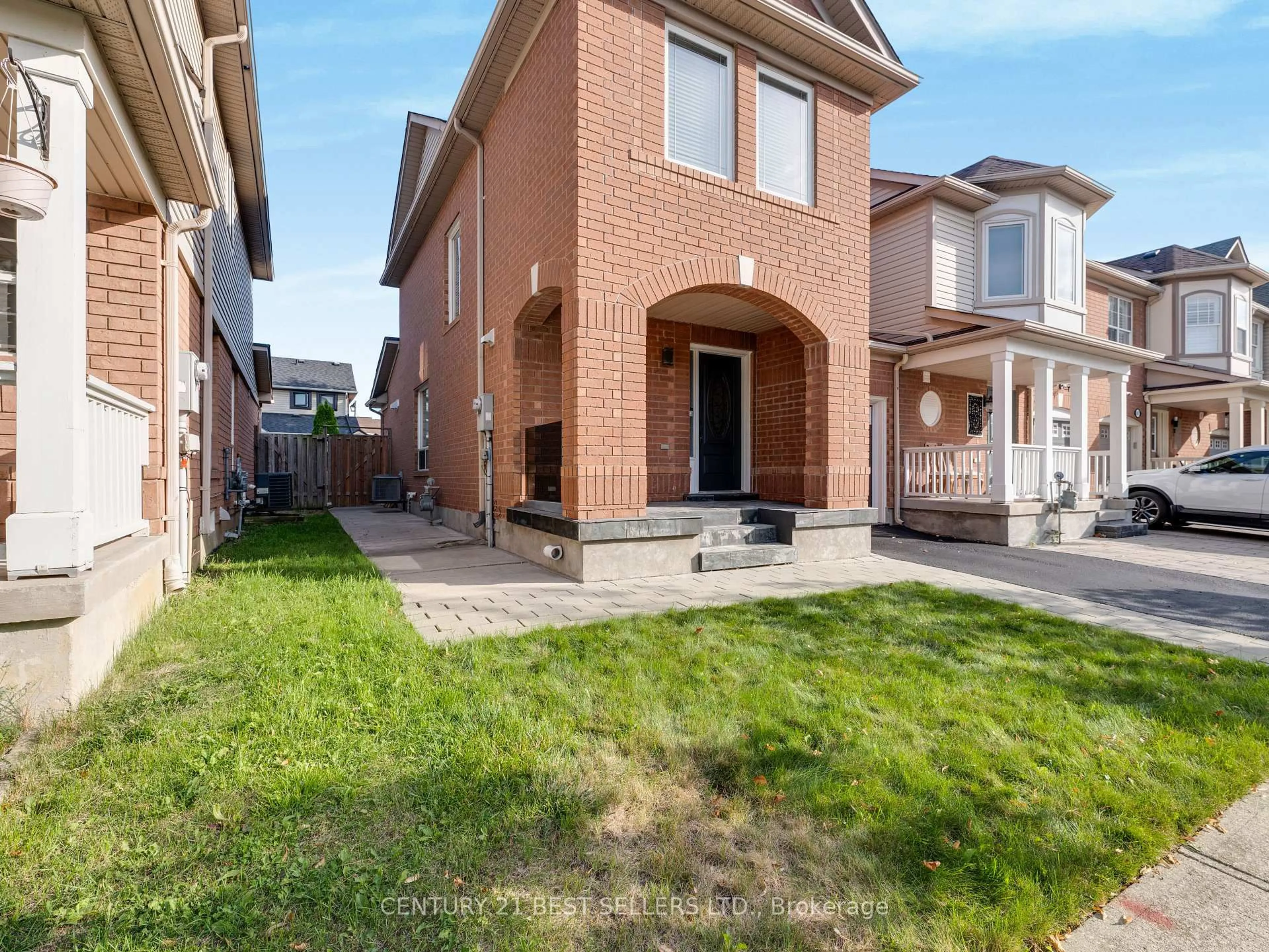 Home with brick exterior material, street for 643 Porter Way, Milton Ontario L9T 5W2