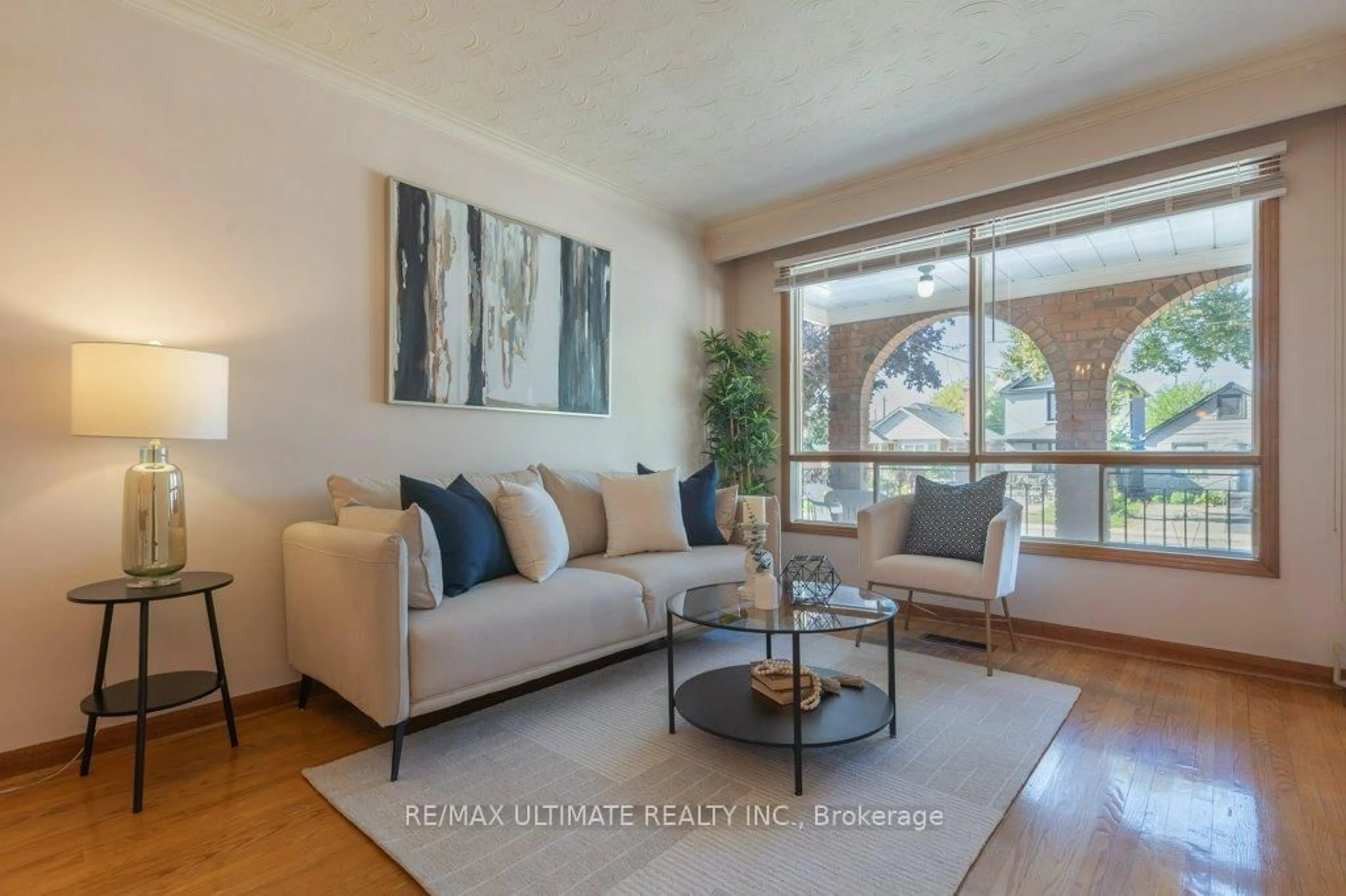 Living room with furniture, unknown for 173 Aileen Ave, Toronto Ontario M6M 1G1