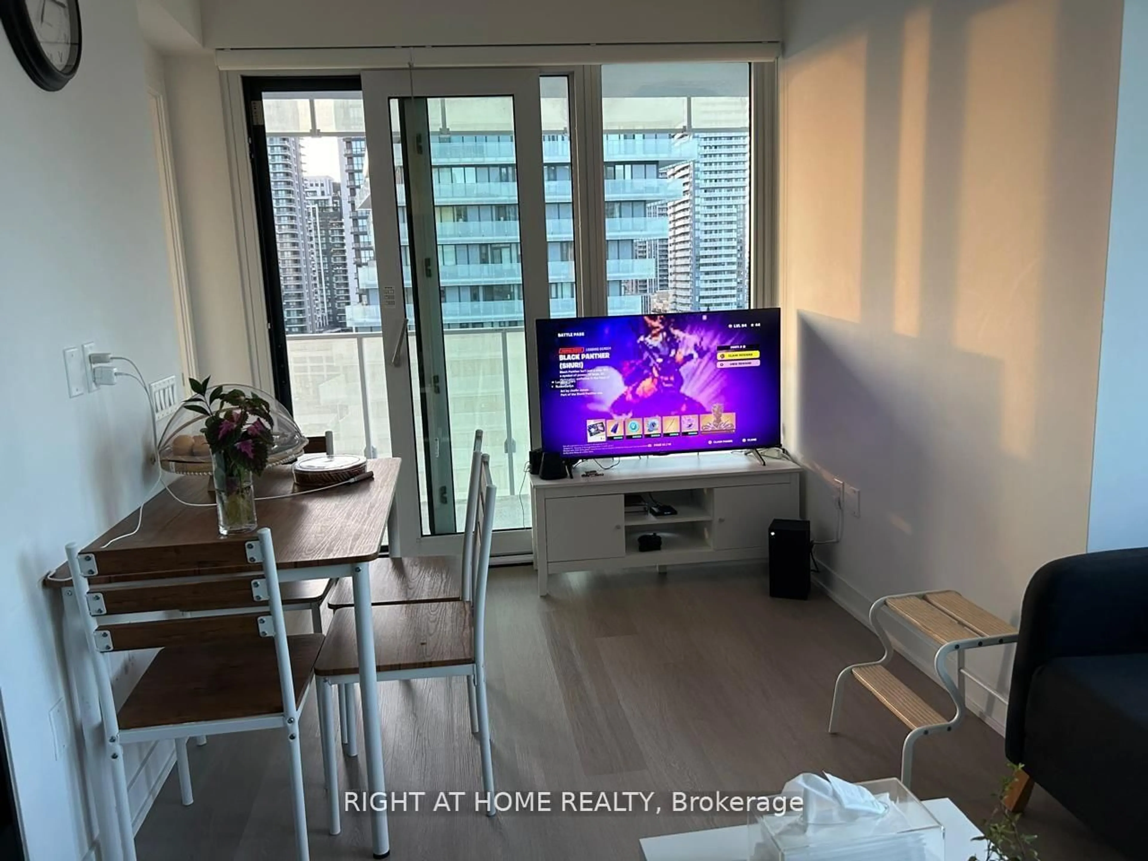 A pic of a room for 3883 Quartz Rd #1203, Mississauga Ontario L5B 0M4
