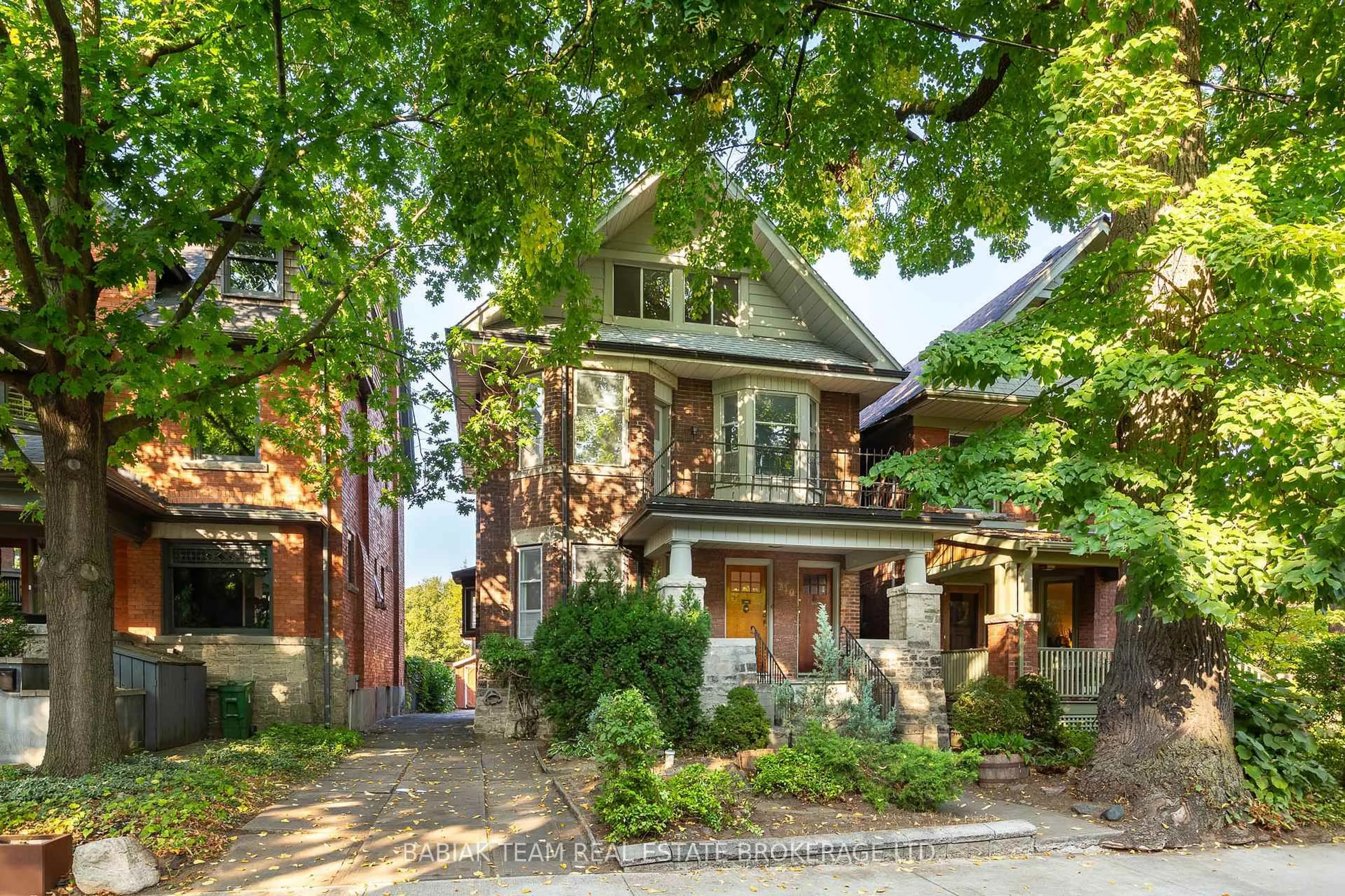 Home with brick exterior material, street for 310 Sunnyside Ave, Toronto Ontario M6R 2R2