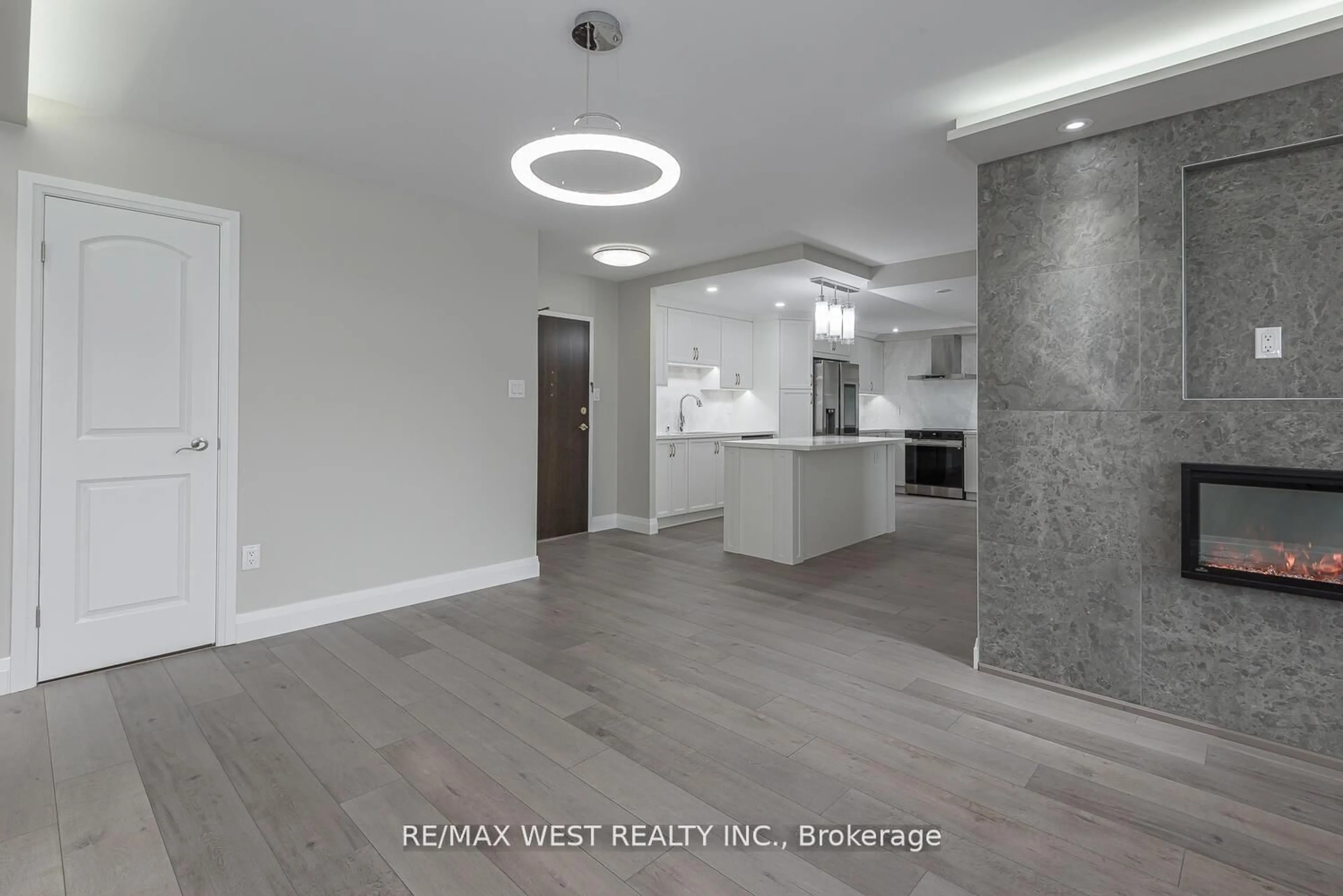 A pic of a room for 820 Burnhamthorpe Rd #1104, Toronto Ontario M9C 4W2