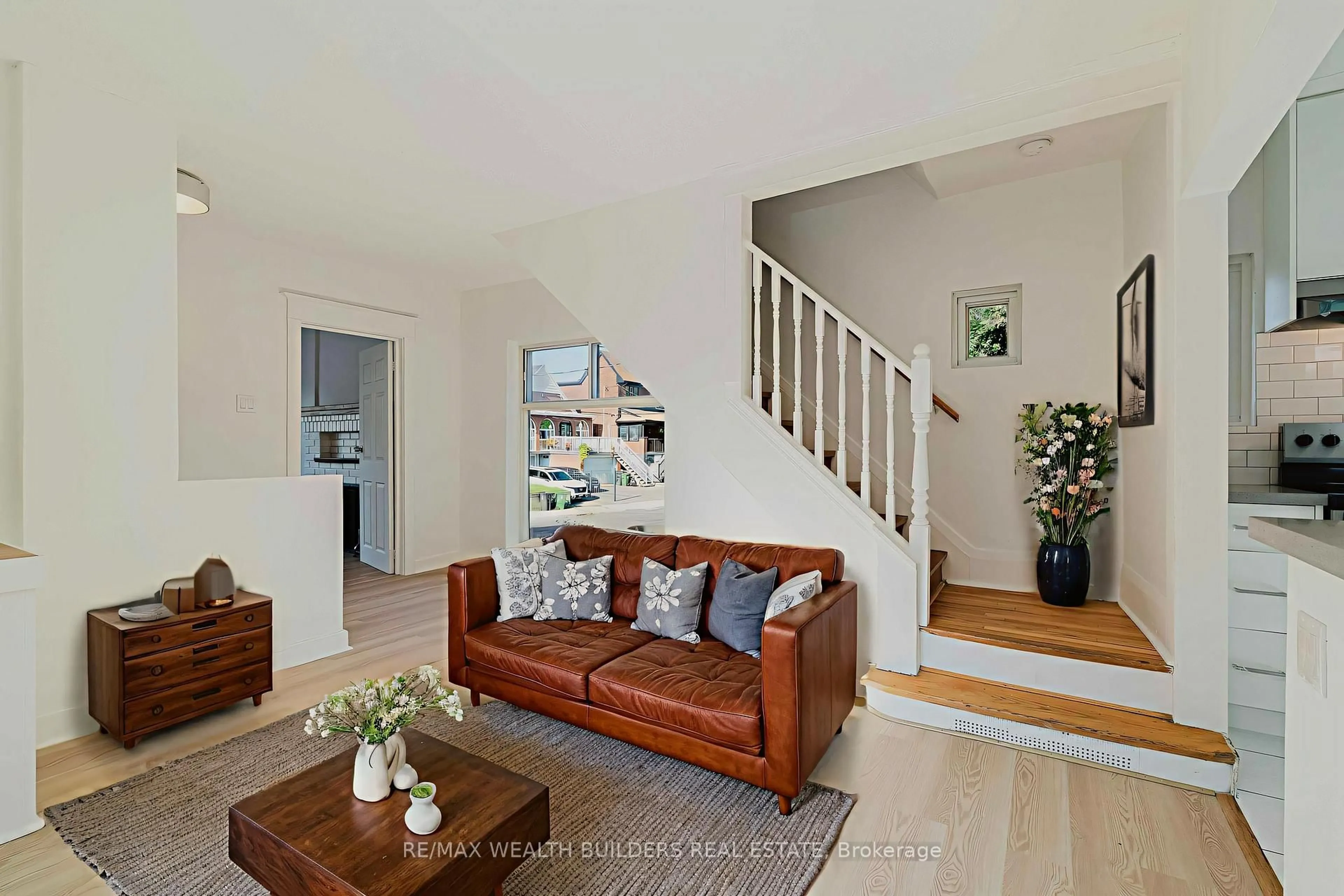 Living room with furniture, unknown for 4 GREENLAW Ave, Toronto Ontario M6H 3V5
