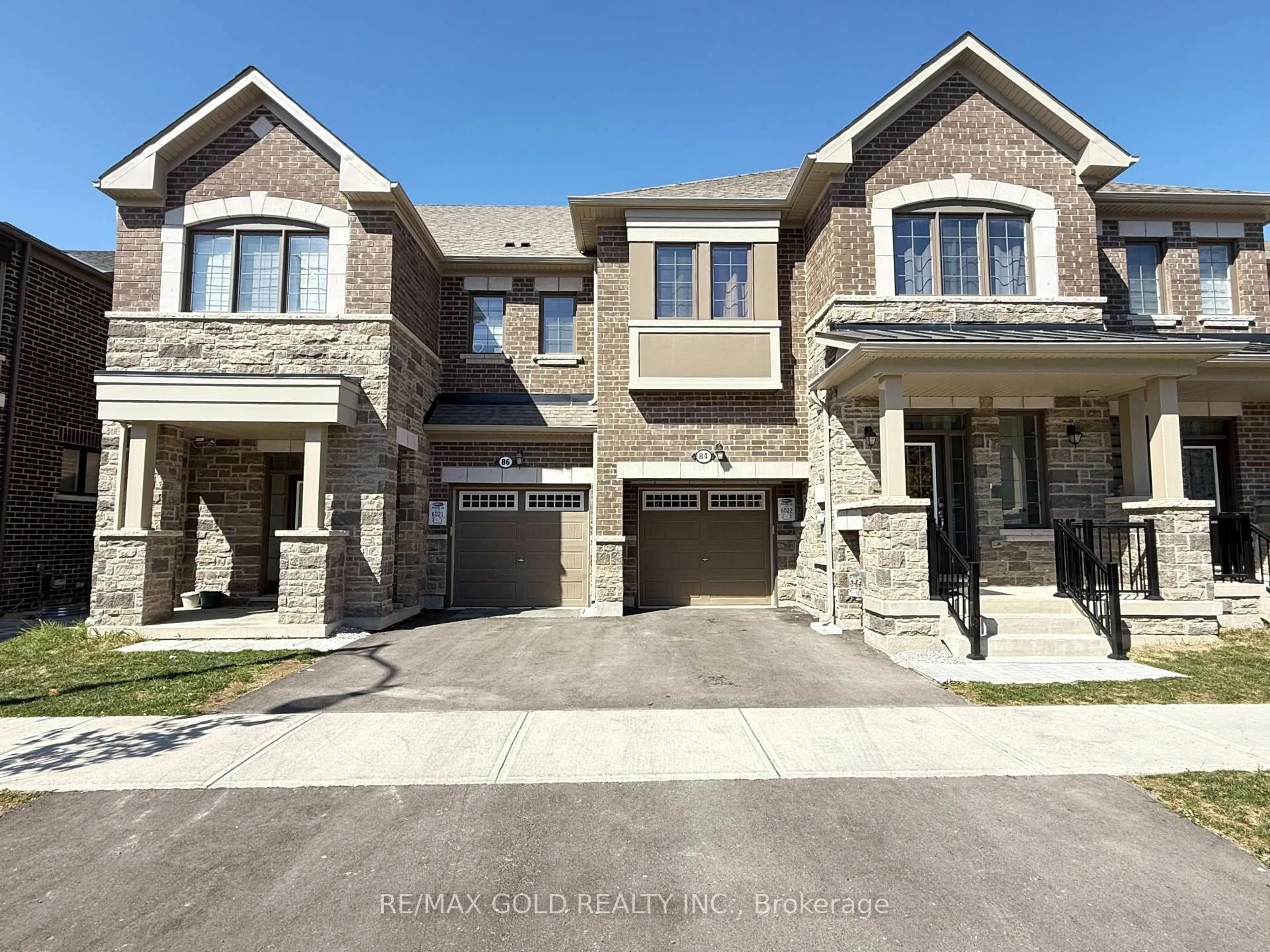 Home with brick exterior material, street for 84 Keppel Circ, Brampton Ontario L7A 5K9