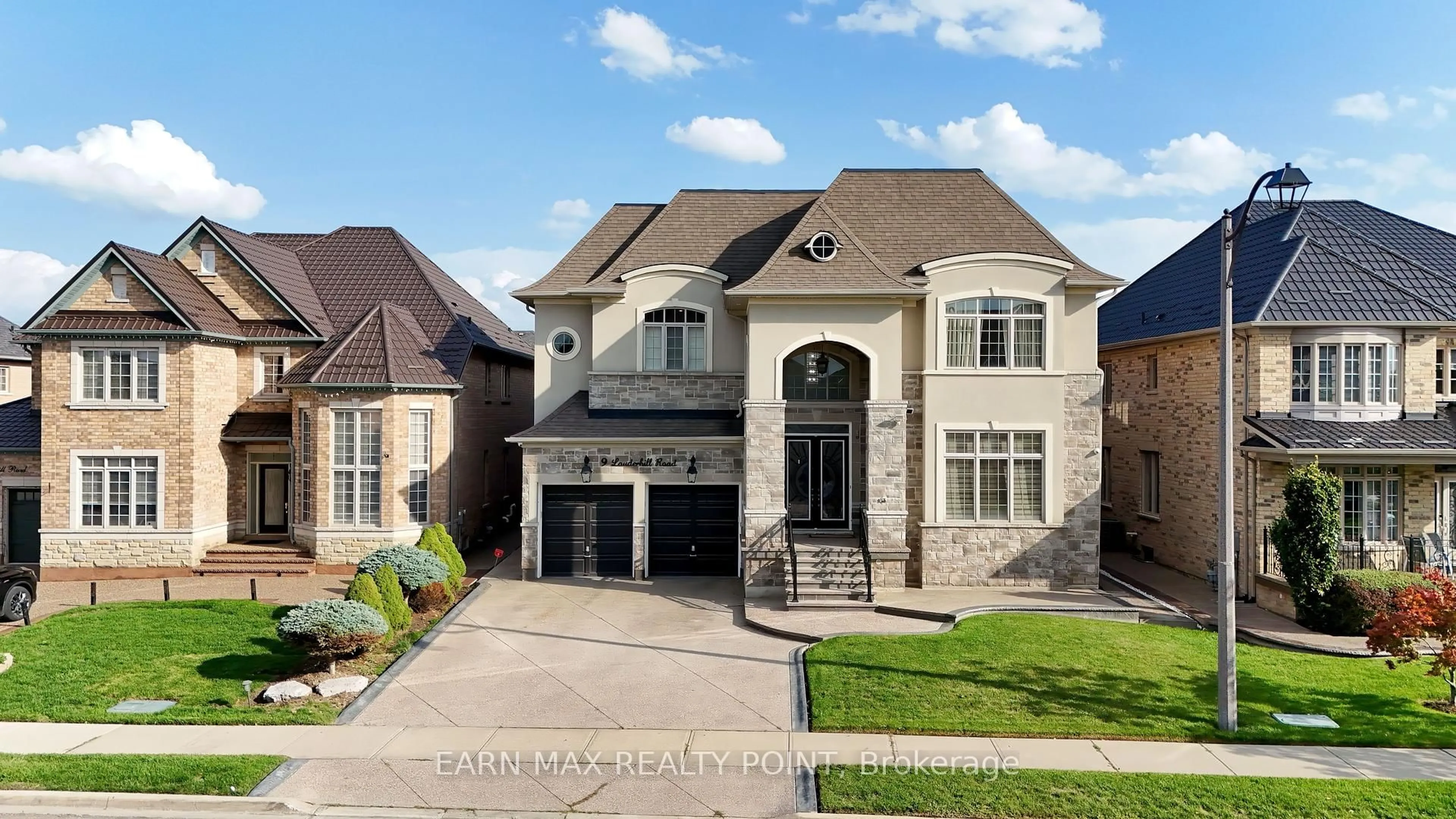 Home with brick exterior material, street for 9 Lauderhill Rd, Brampton Ontario L6P 2Z1