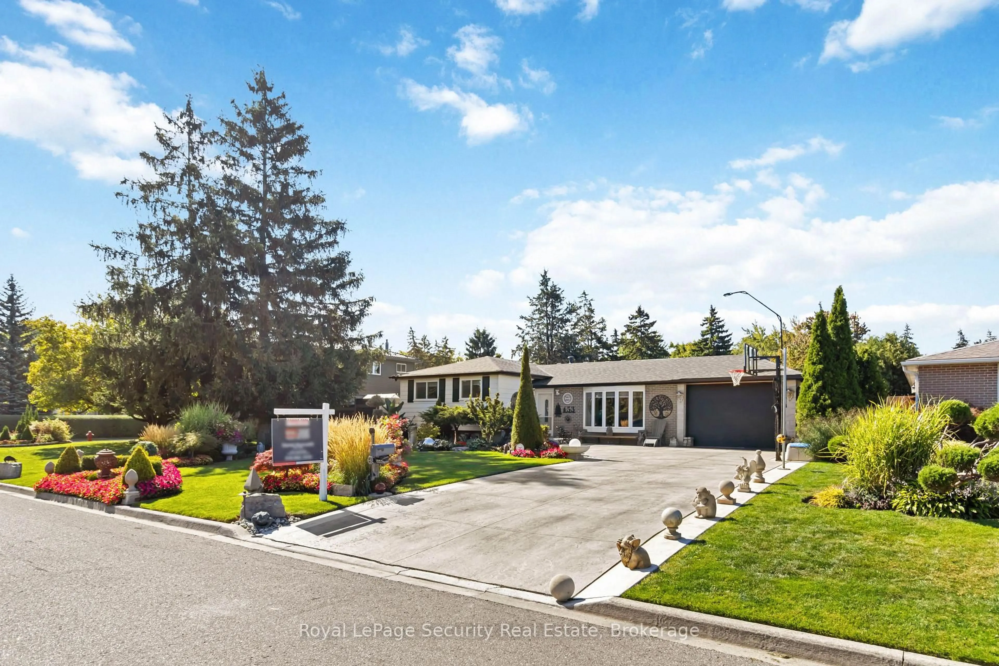 Unknown for 53 Dunblaine Cres, Brampton Ontario L6T 3H1