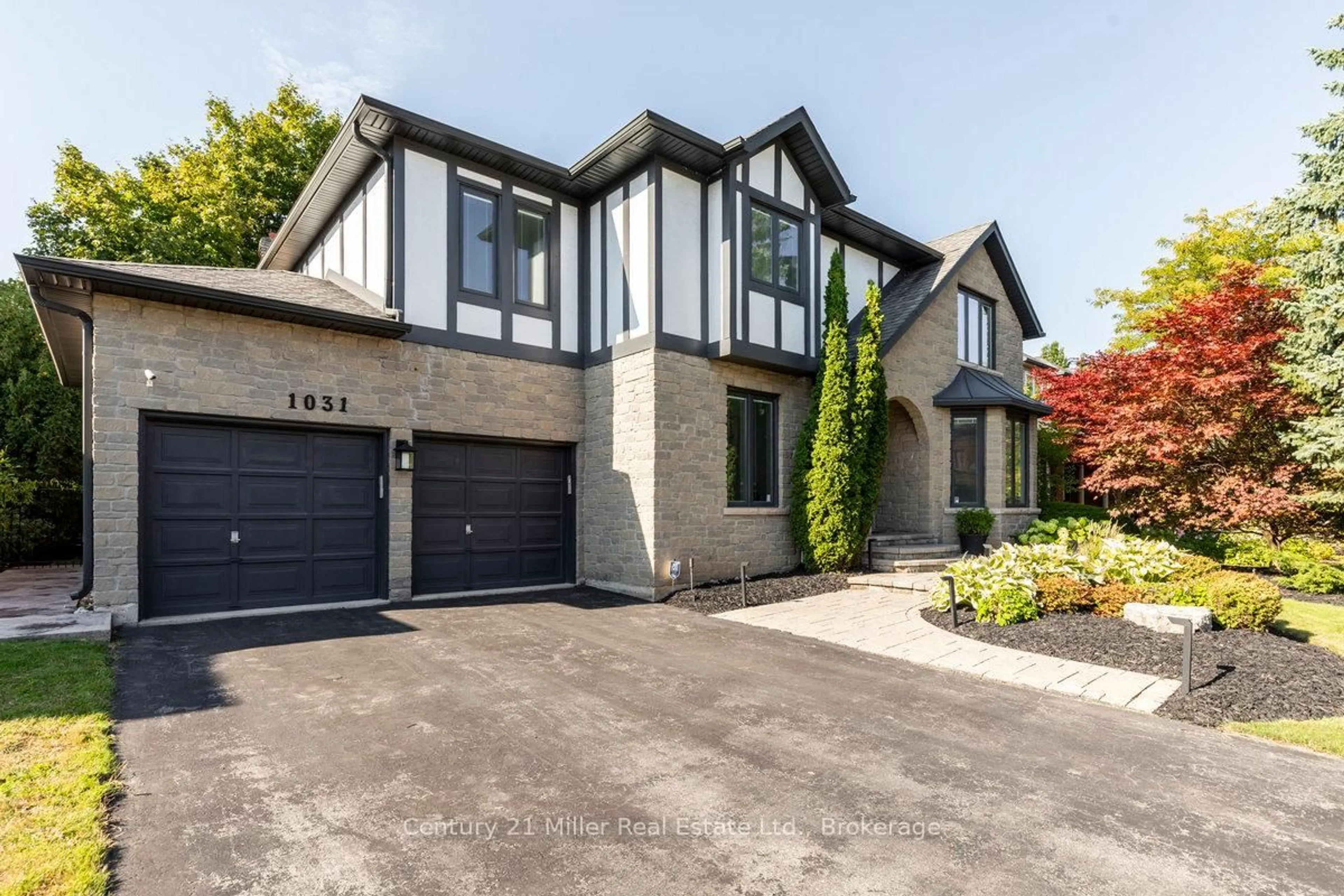 Home with brick exterior material, street for 1031 Masters Green, Oakville Ontario L6M 2N8