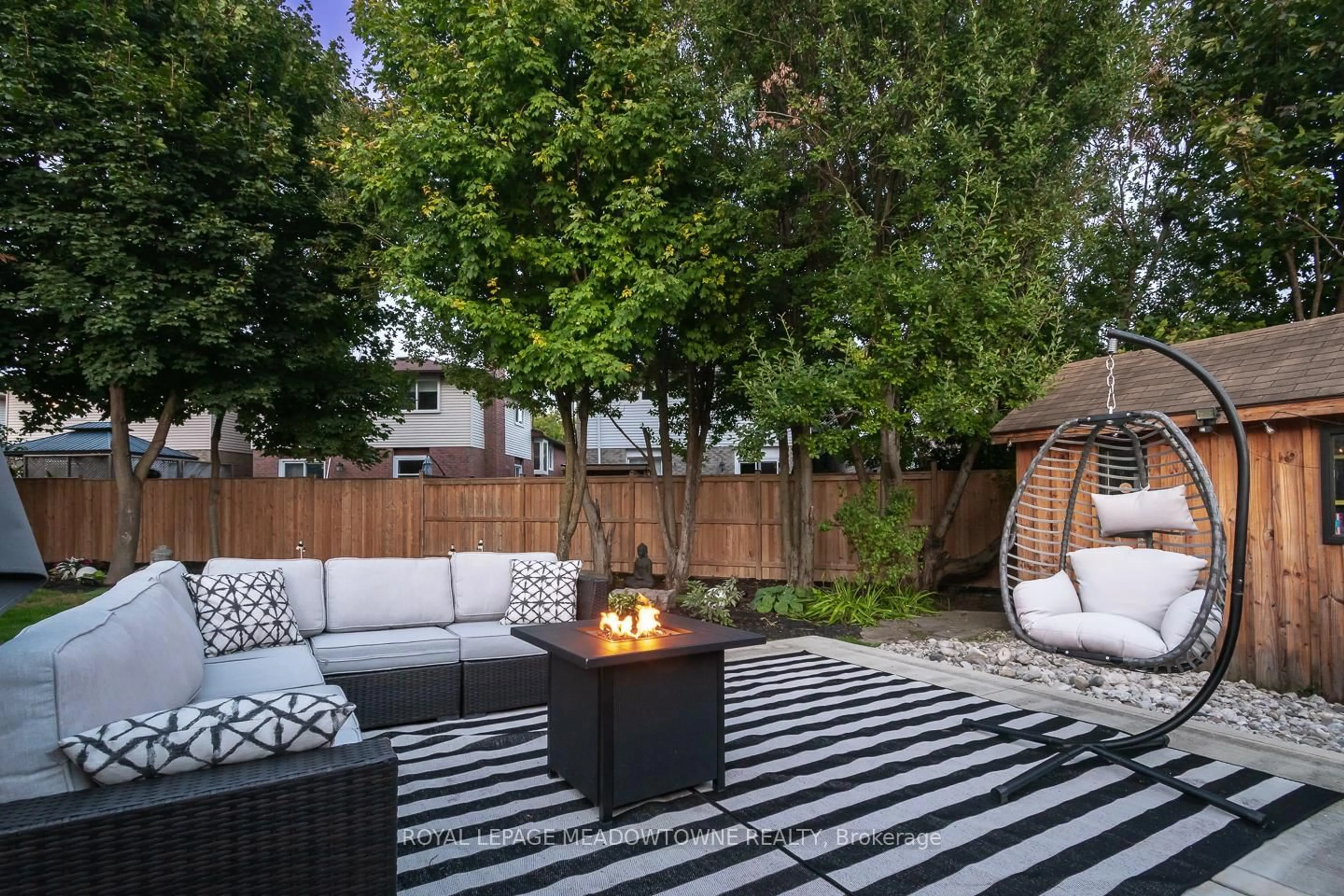 Patio, street for 613 Foster Crt, Milton Ontario L9T 4P1