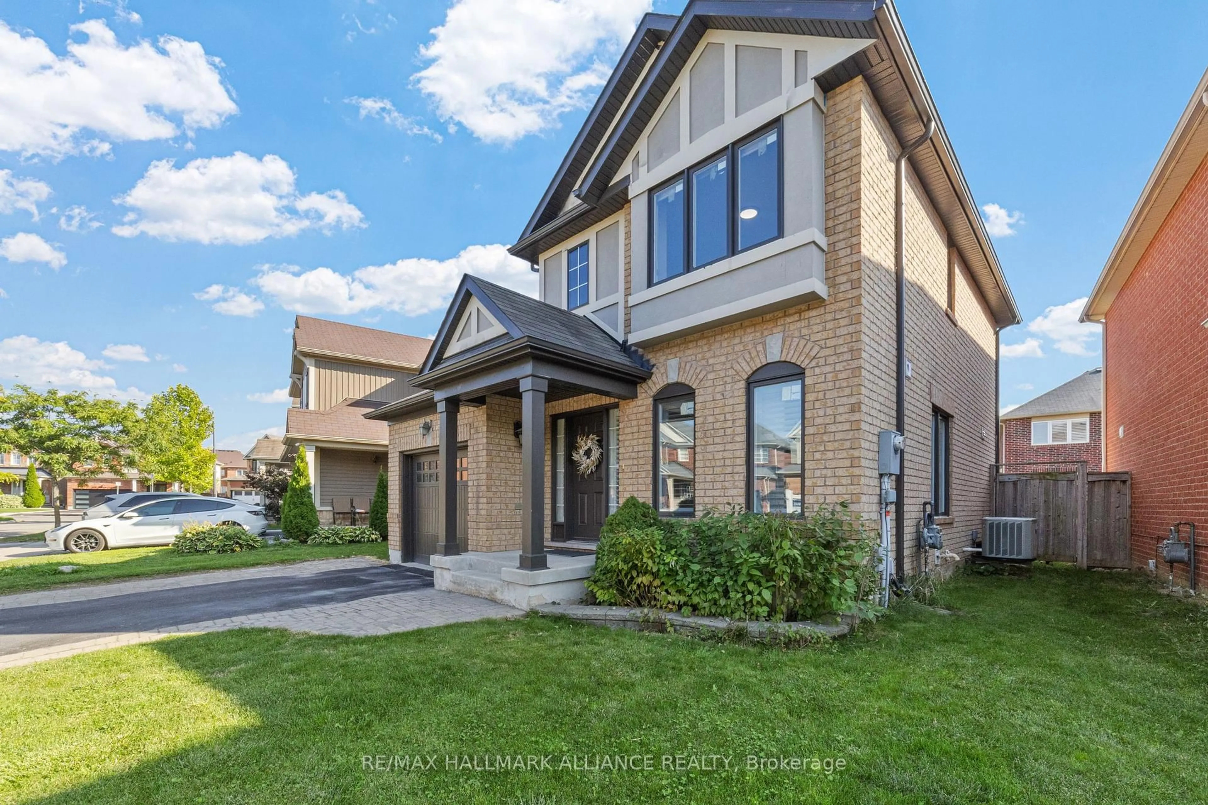Home with brick exterior material, street for 402 Schreyer Cres, Milton Ontario L9T 7T2