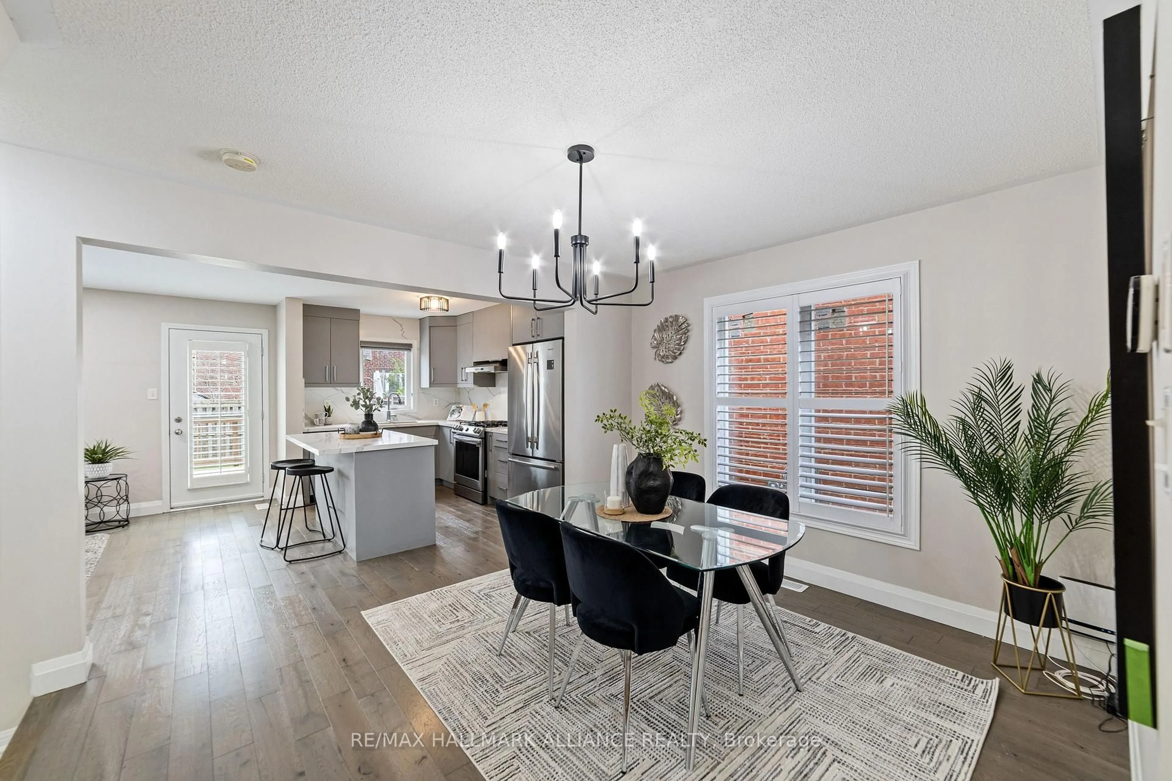 Open concept kitchen, unknown for 402 Schreyer Cres, Milton Ontario L9T 7T2