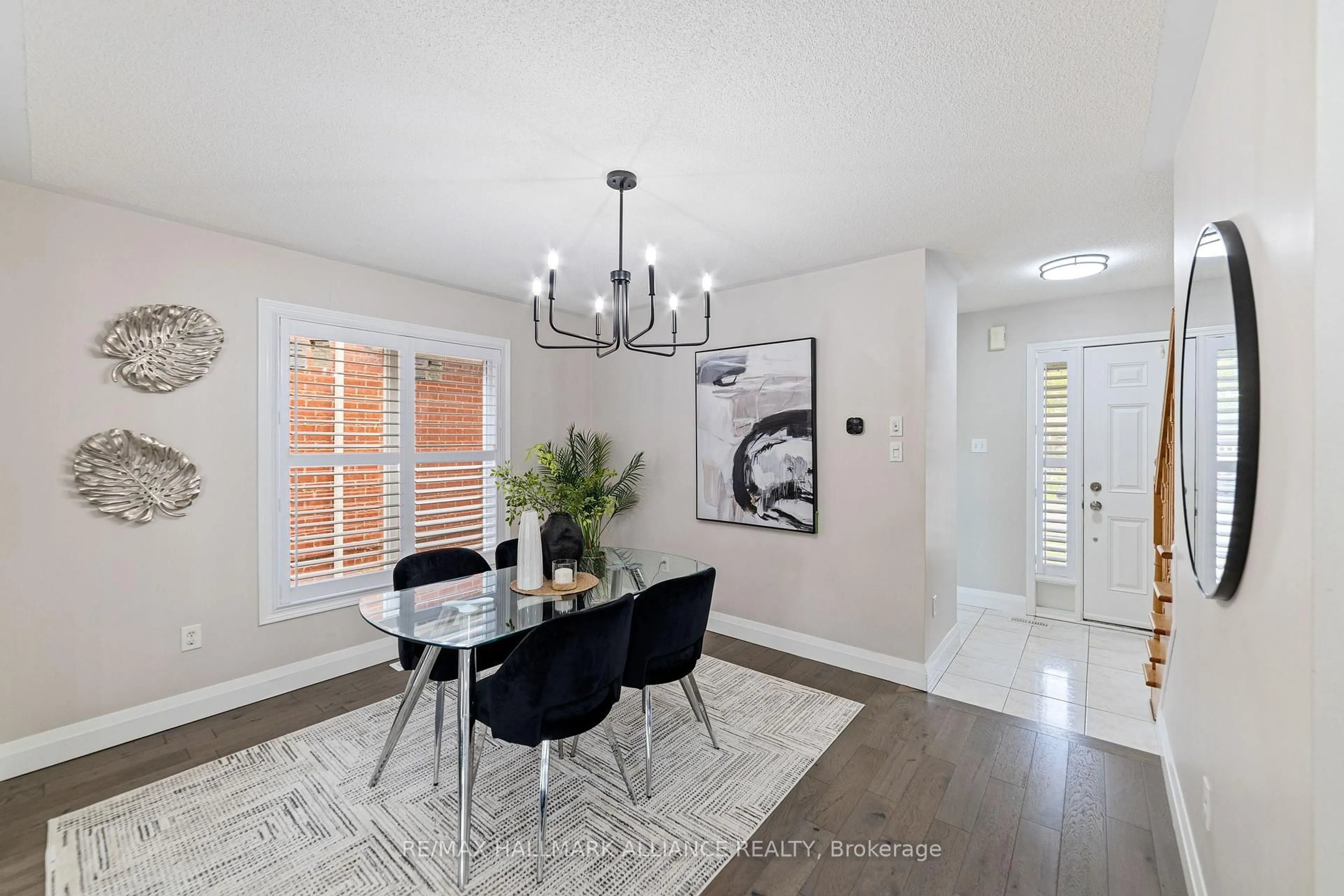 Dining room, unknown for 402 Schreyer Cres, Milton Ontario L9T 7T2