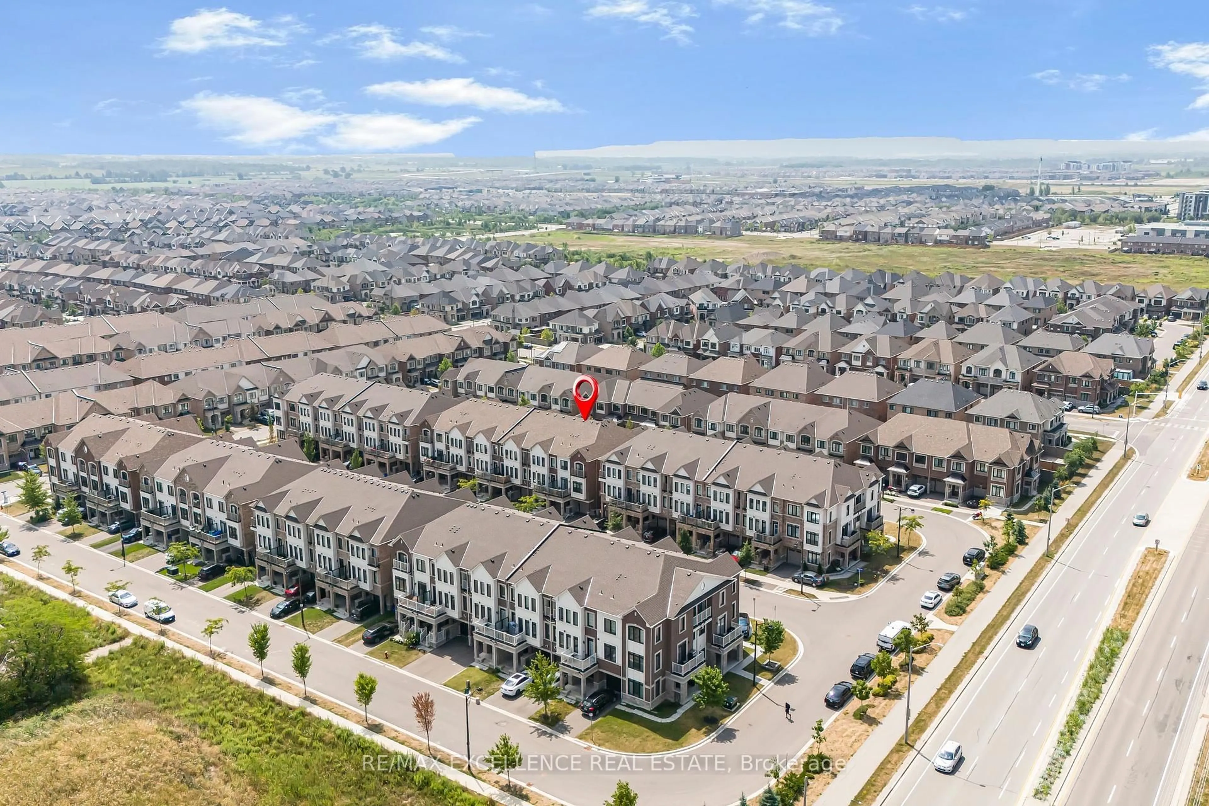 A pic from outside/outdoor area/front of a property/back of a property/a pic from drone, unknown for 1179 Lloyd Landing, Milton Ontario L9E 1N8