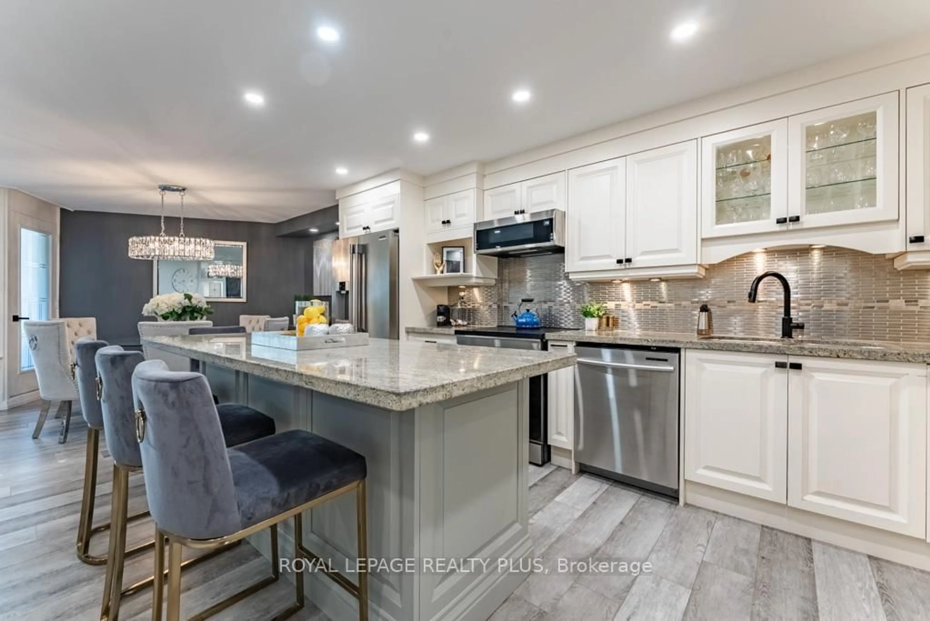 Open concept kitchen, ceramic/tile floor for 284 Mill Rd #A22, Toronto Ontario M9C 4W6