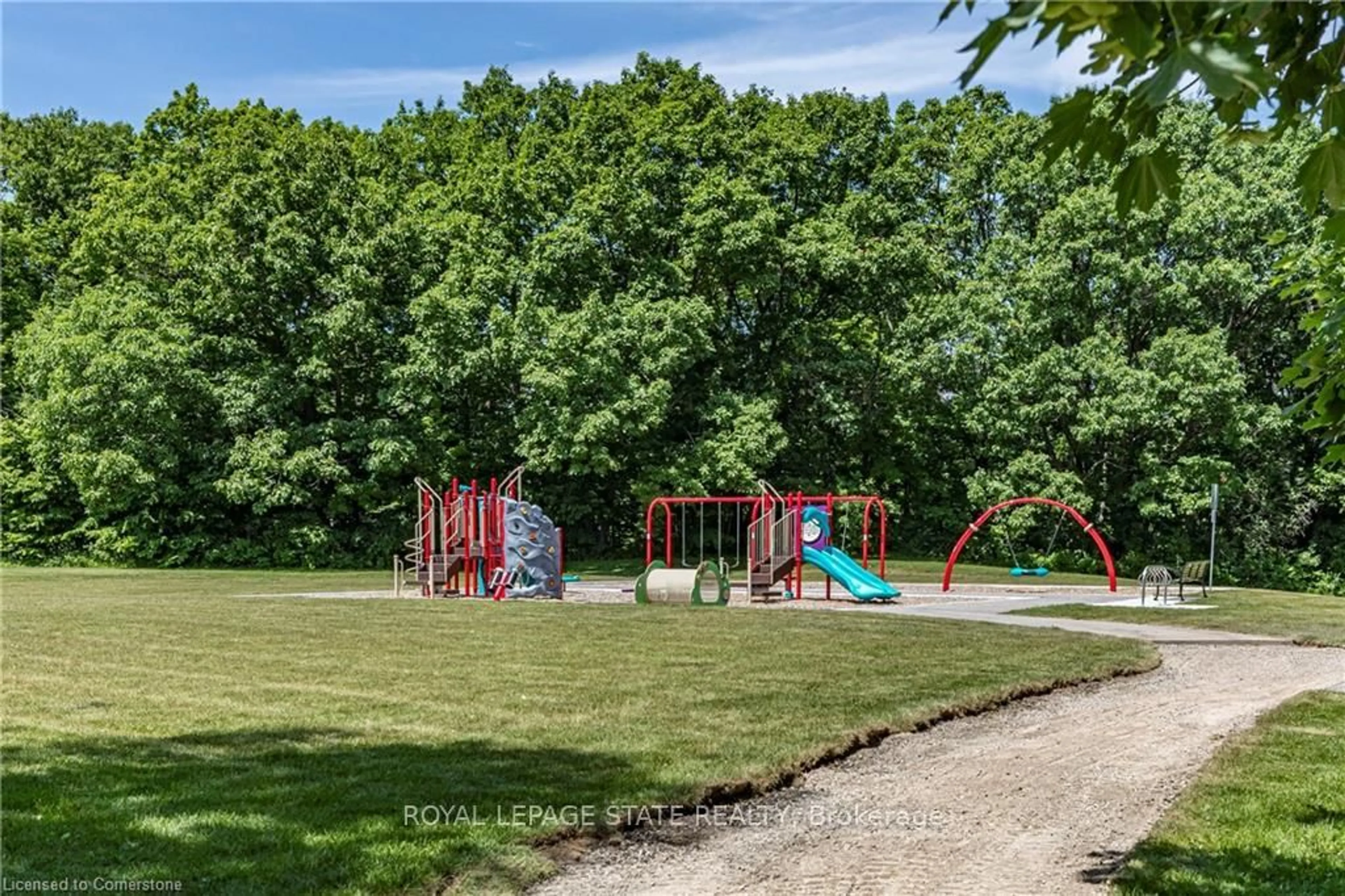 Patio, unknown for 1510 Norwood Ave, Burlington Ontario L7T 1V8