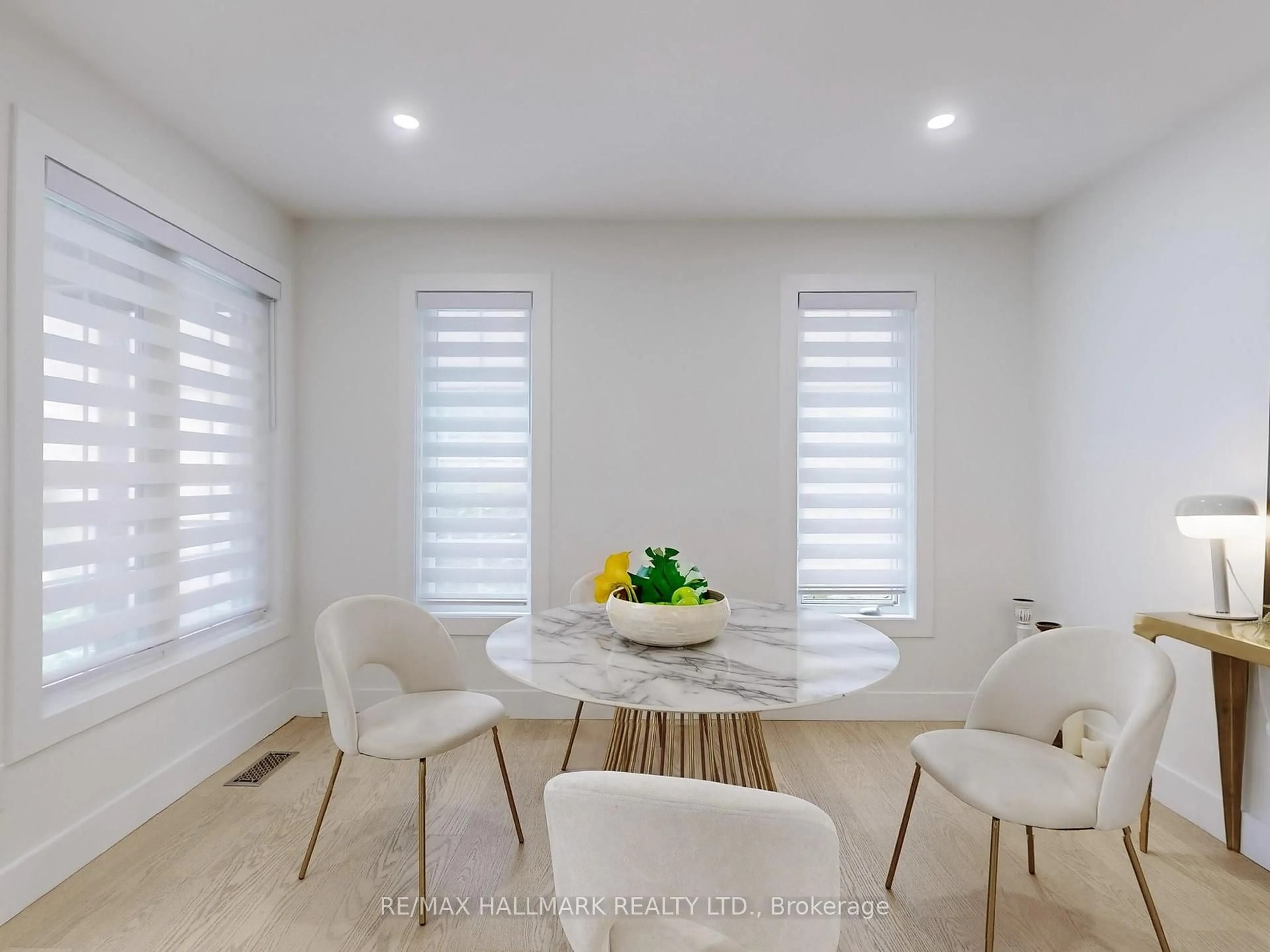 Dining room, unknown for 1043 Freeman Tr, Milton Ontario L9T 5T3
