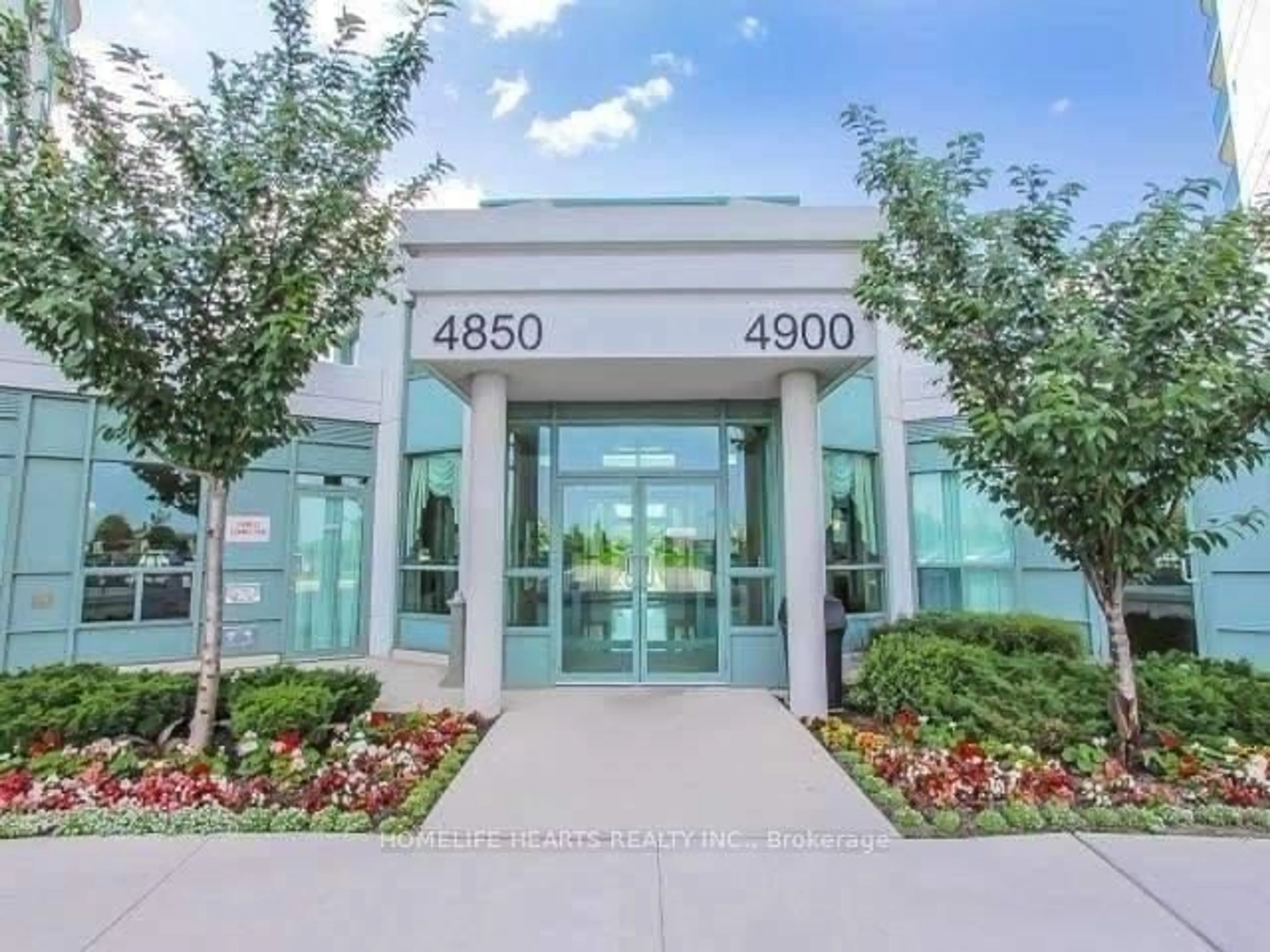 Indoor foyer for 4900 Glen Erin Dr #108, Mississauga Ontario L5M 7S2