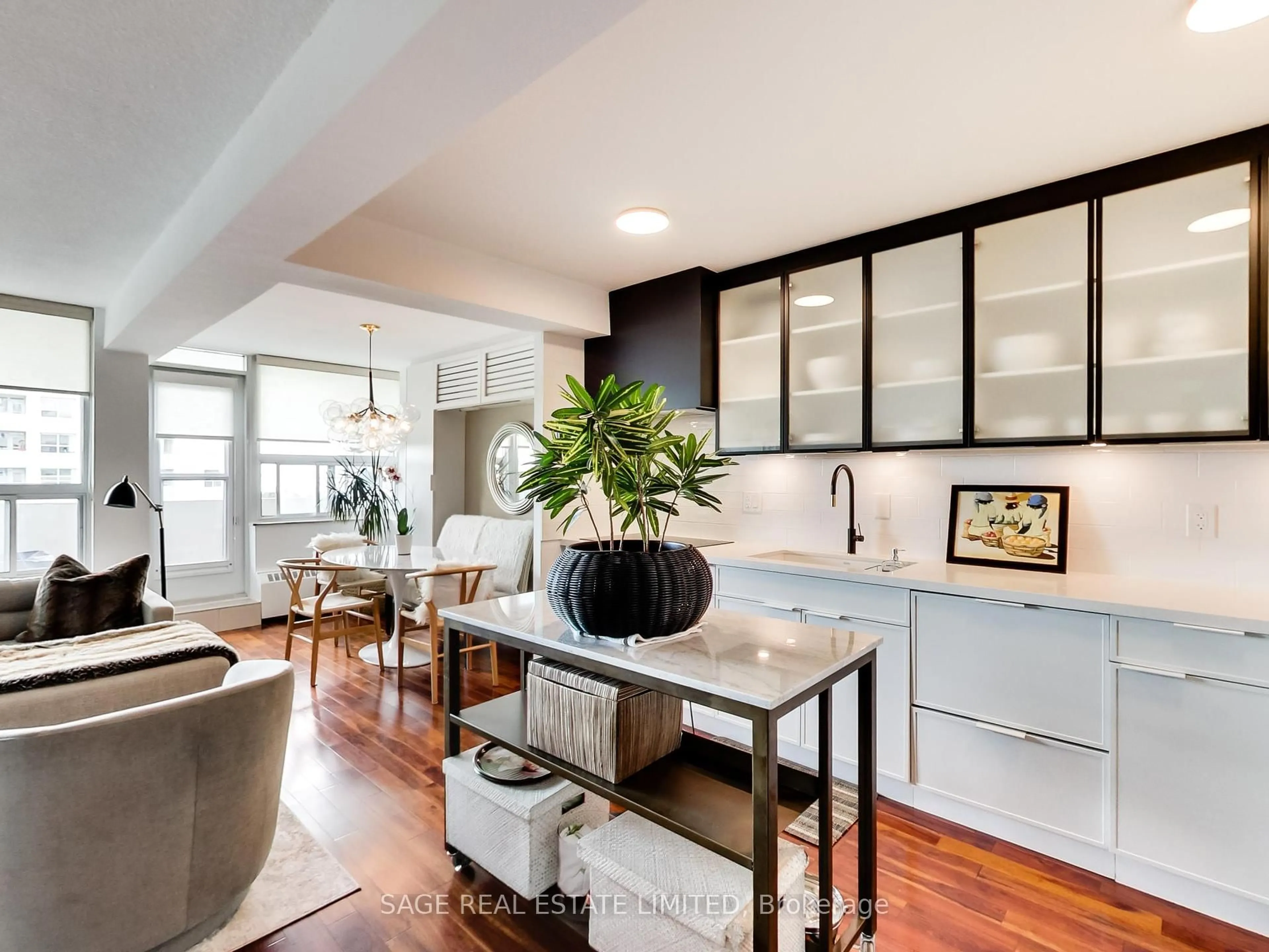 Contemporary kitchen, unknown for 65 Southport St #1408, Toronto Ontario M6S 3N6