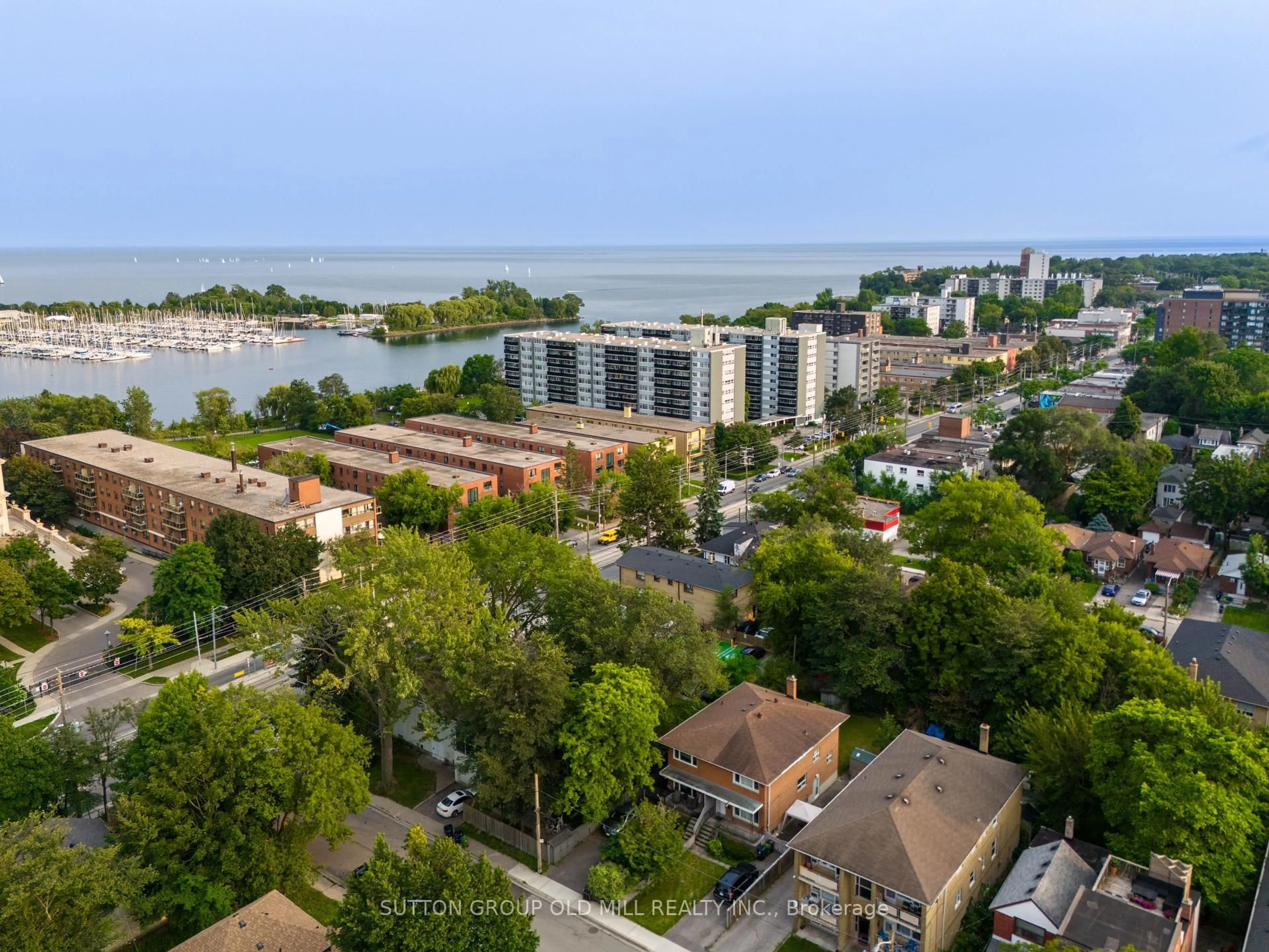 A pic from outside/outdoor area/front of a property/back of a property/a pic from drone, city buildings view from balcony for 14 Louisa St, Toronto Ontario M8V 2K6