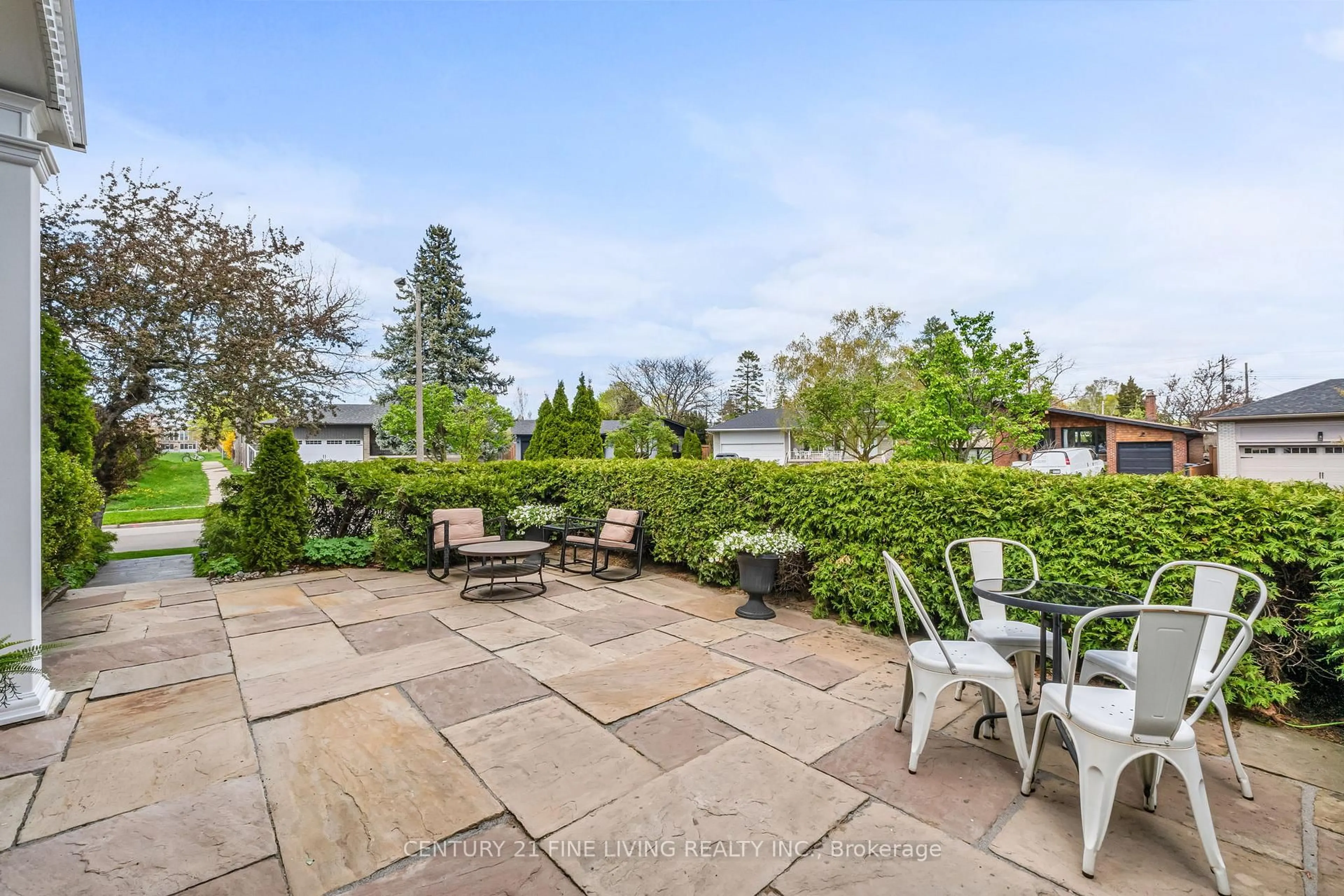 Patio, water/lake/river/ocean view for 30 Norgrove Cres, Toronto Ontario M9P 3C6