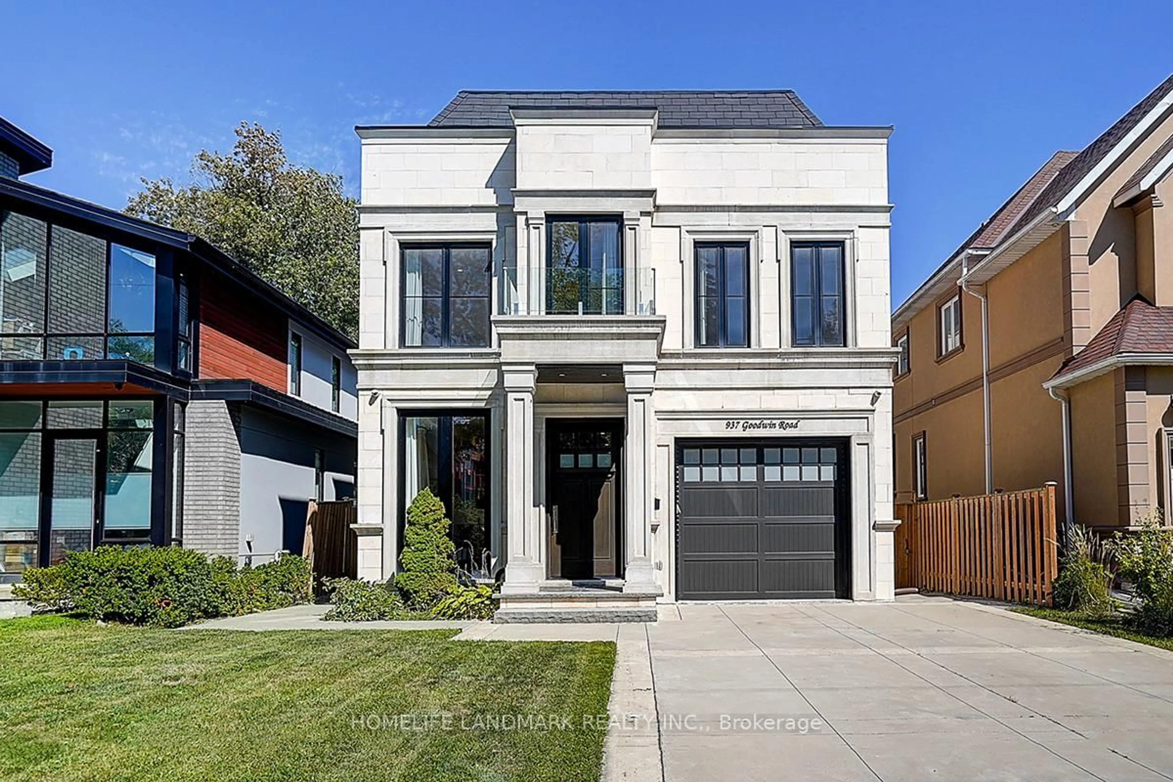 Home with brick exterior material, street for 937 Goodwin Rd, Mississauga Ontario L5G 4J9