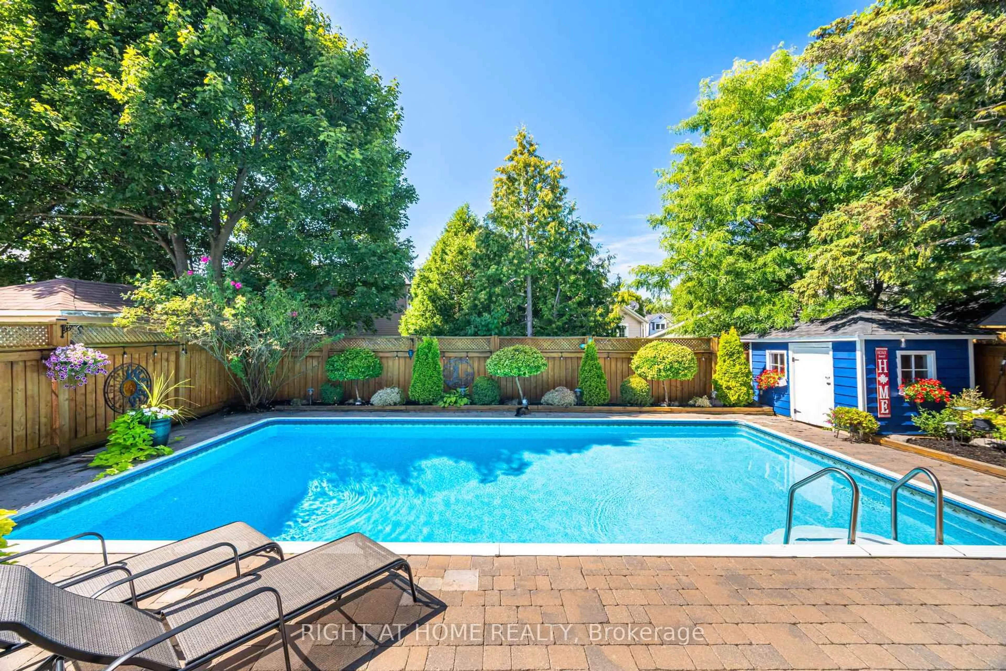 Pool for 4 Cantrill Crt, Brampton Ontario L6Z 1A3