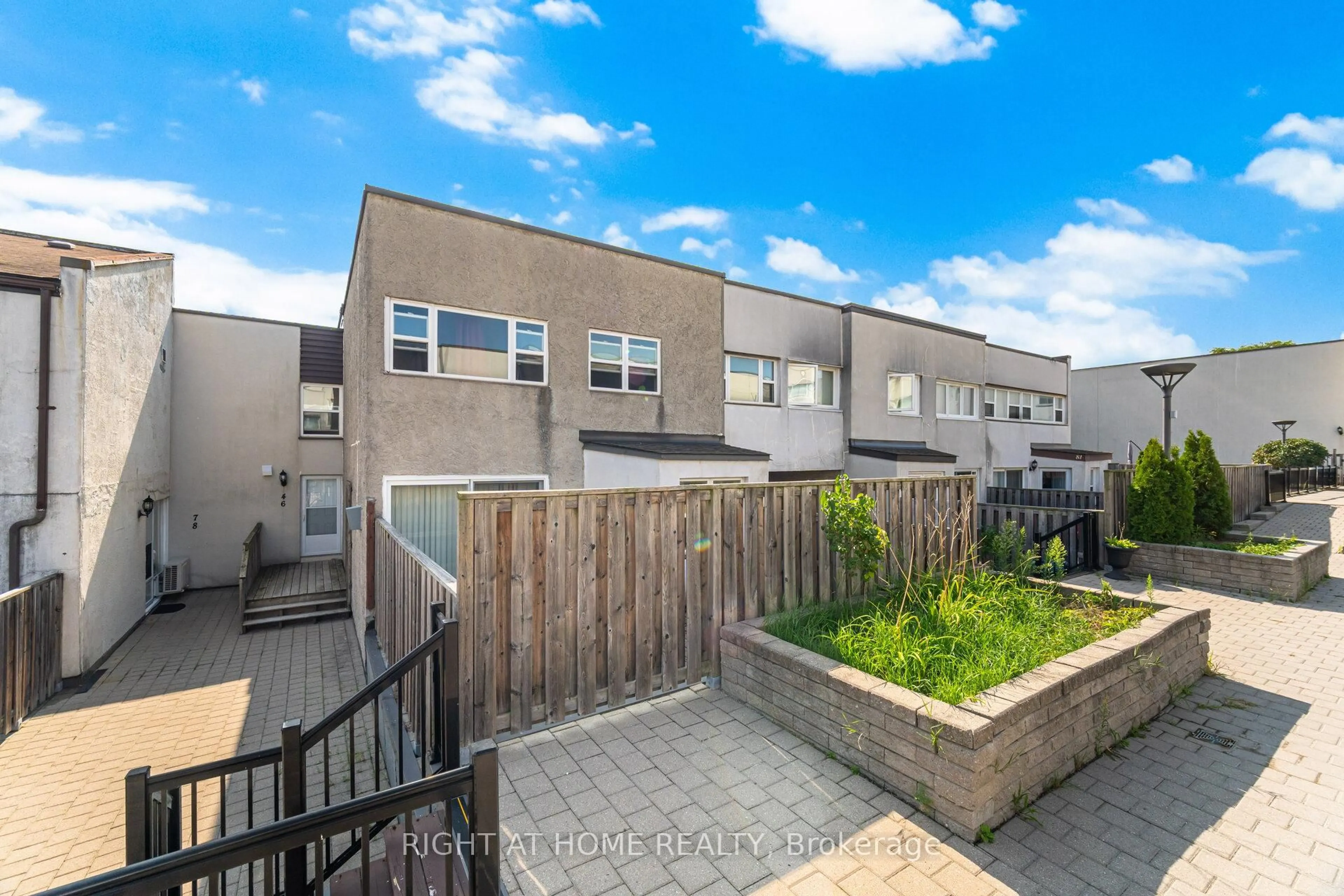 A pic from outside/outdoor area/front of a property/back of a property/a pic from drone, street for 3050 Constitution Blvd #79, Mississauga Ontario L4Y 3X1