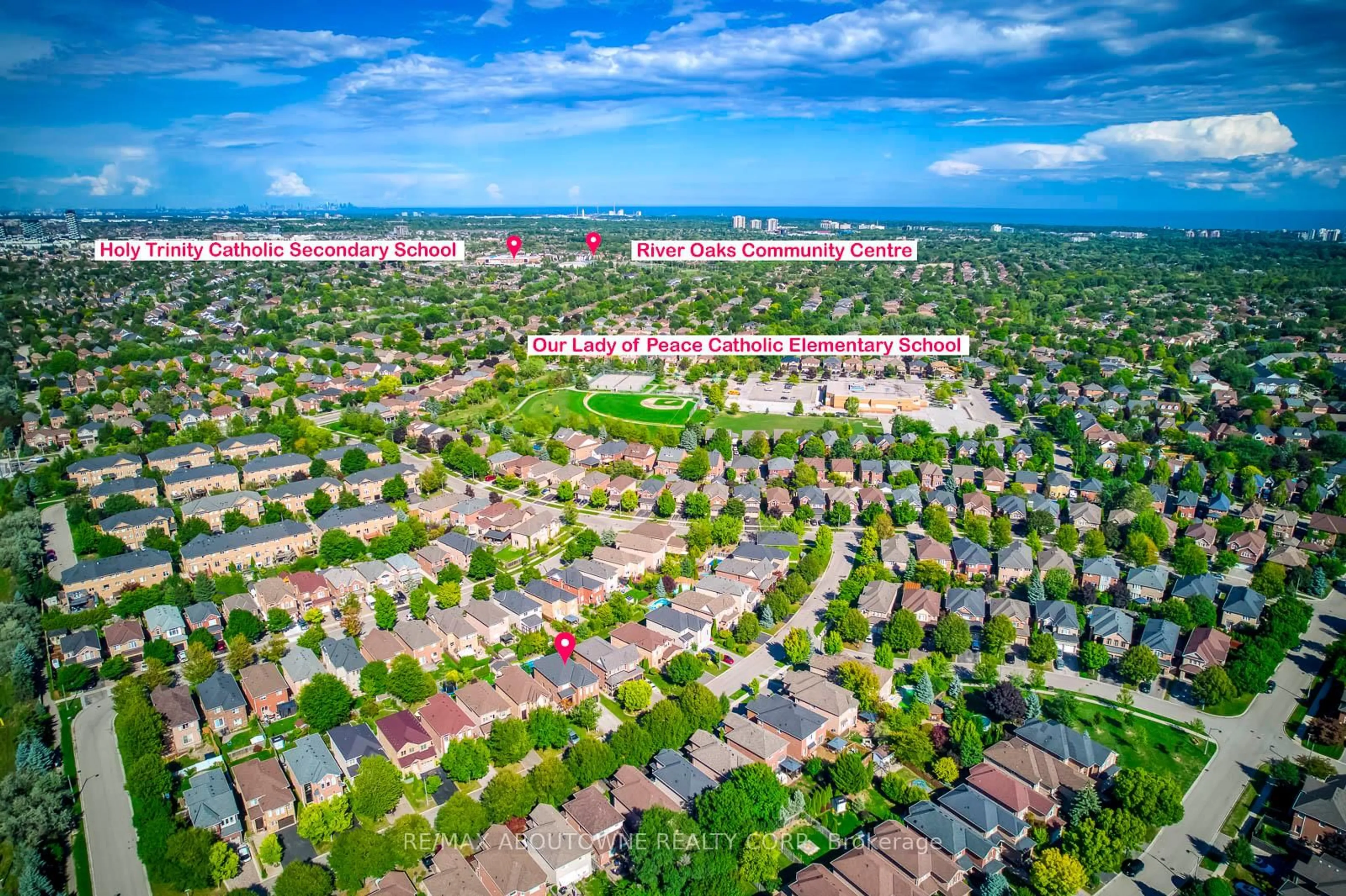 A pic from outside/outdoor area/front of a property/back of a property/a pic from drone, street for 2491 Logan Ave, Oakville Ontario L6H 6S1