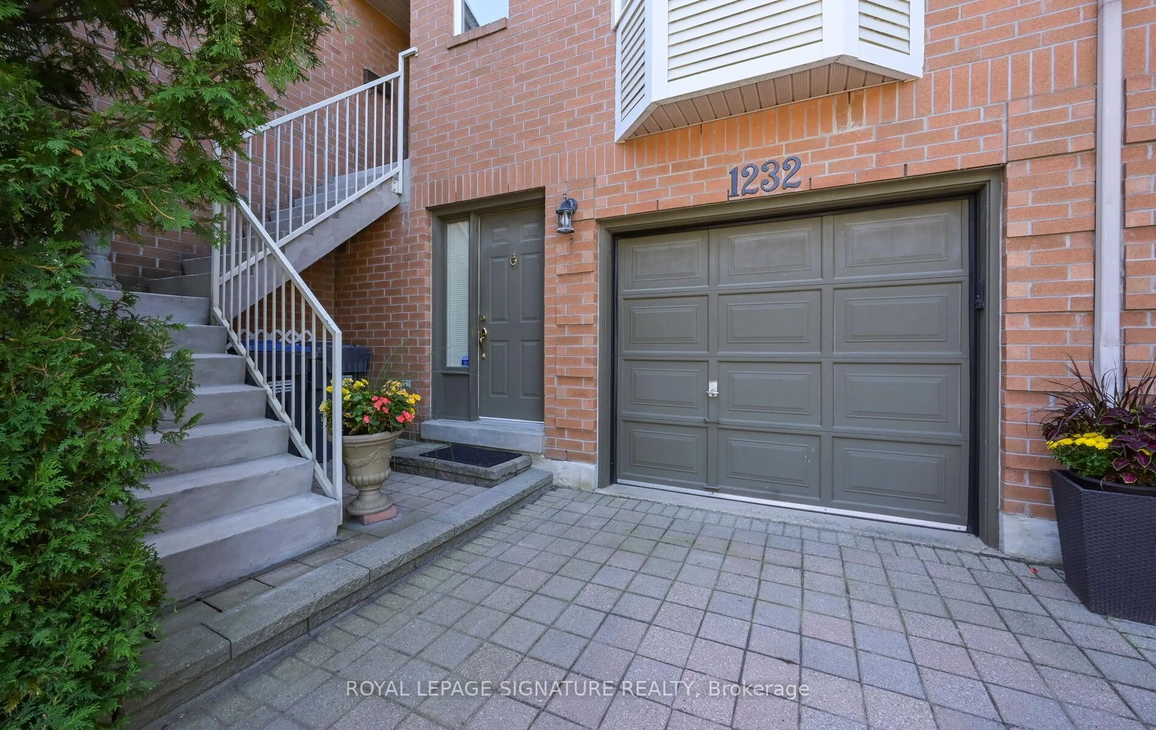 Unknown for 1232 Upper Village Dr, Mississauga Ontario L5E 3H6